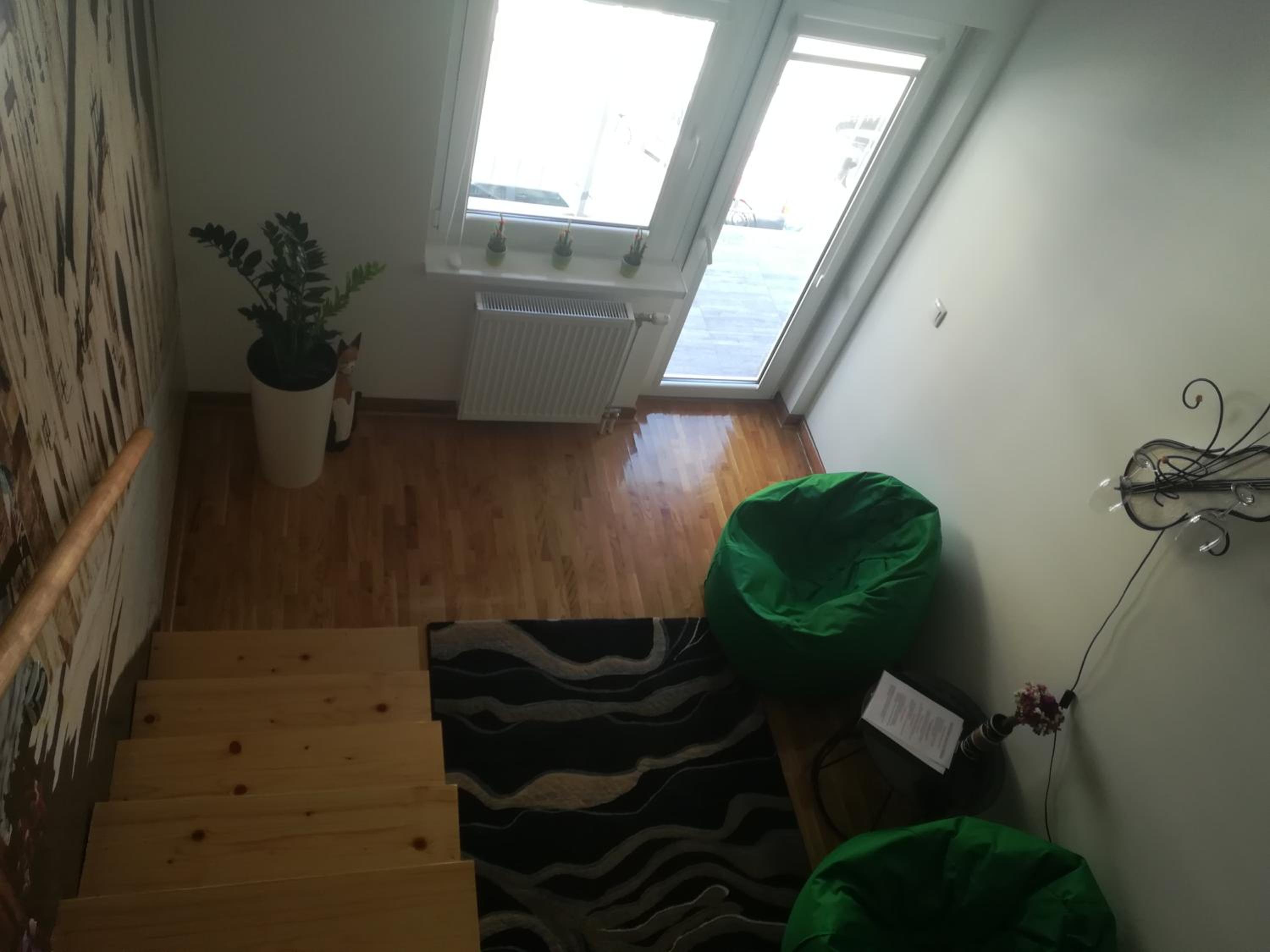 Photo 33