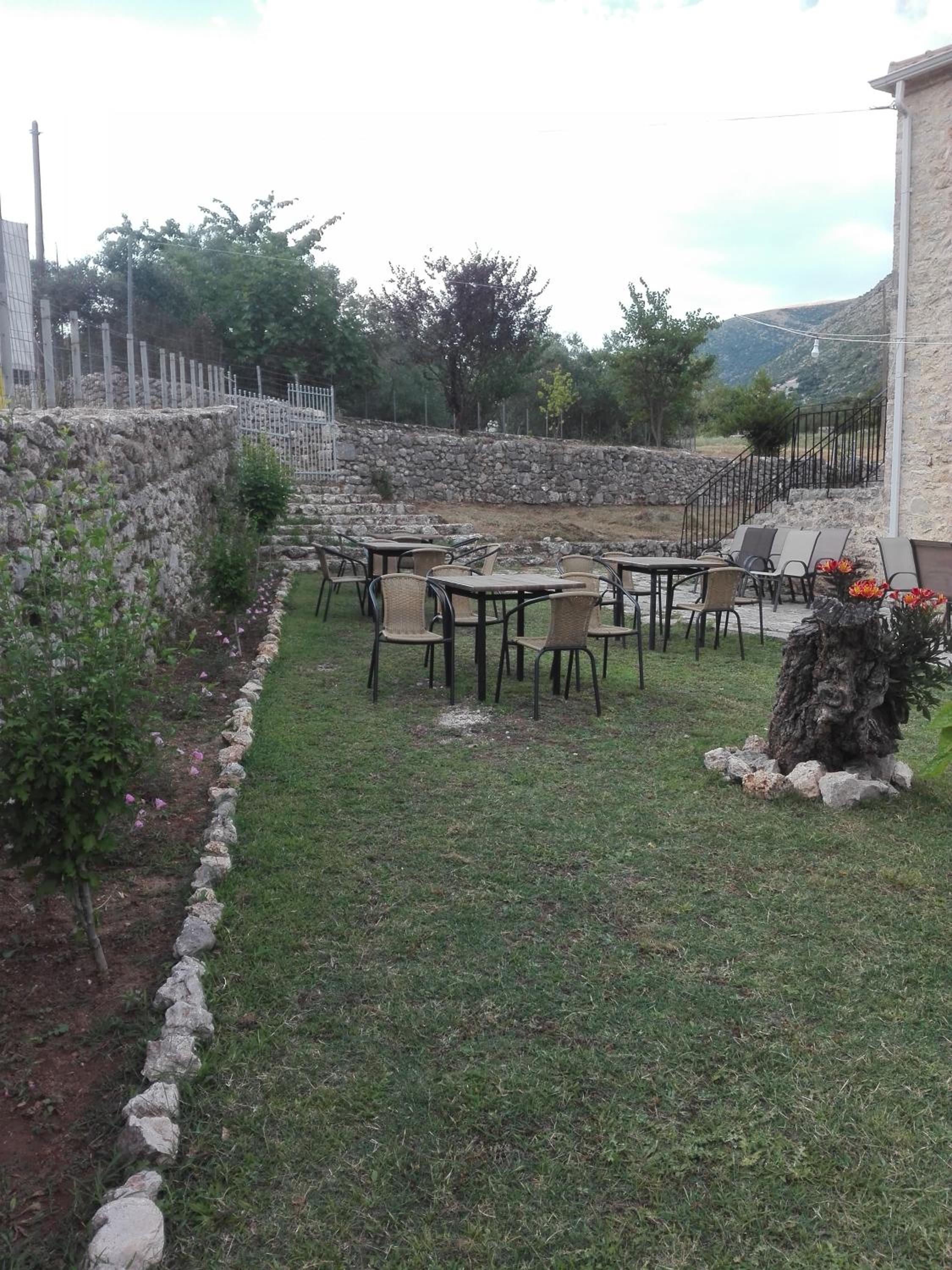 Photo 46