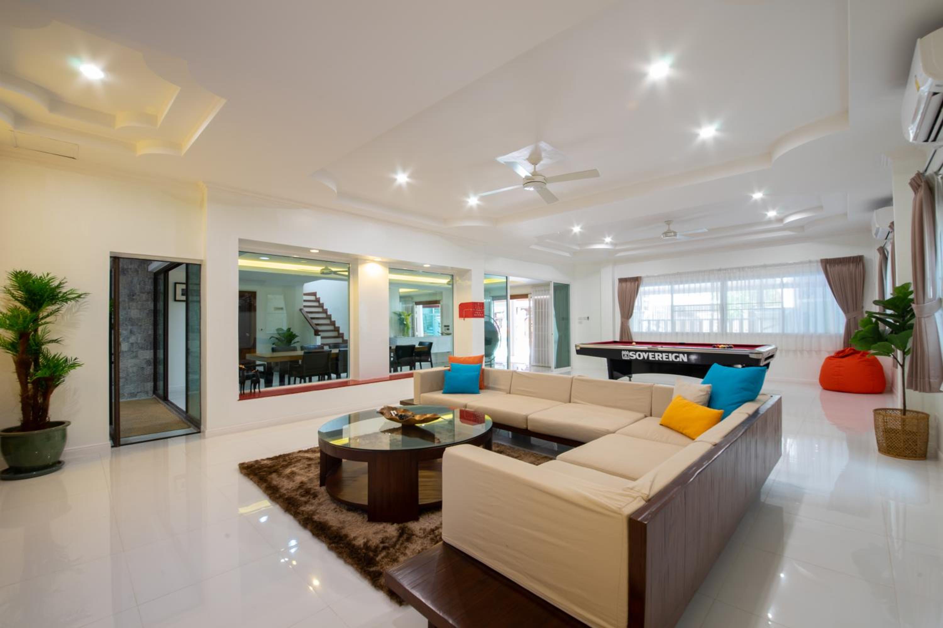 lounge