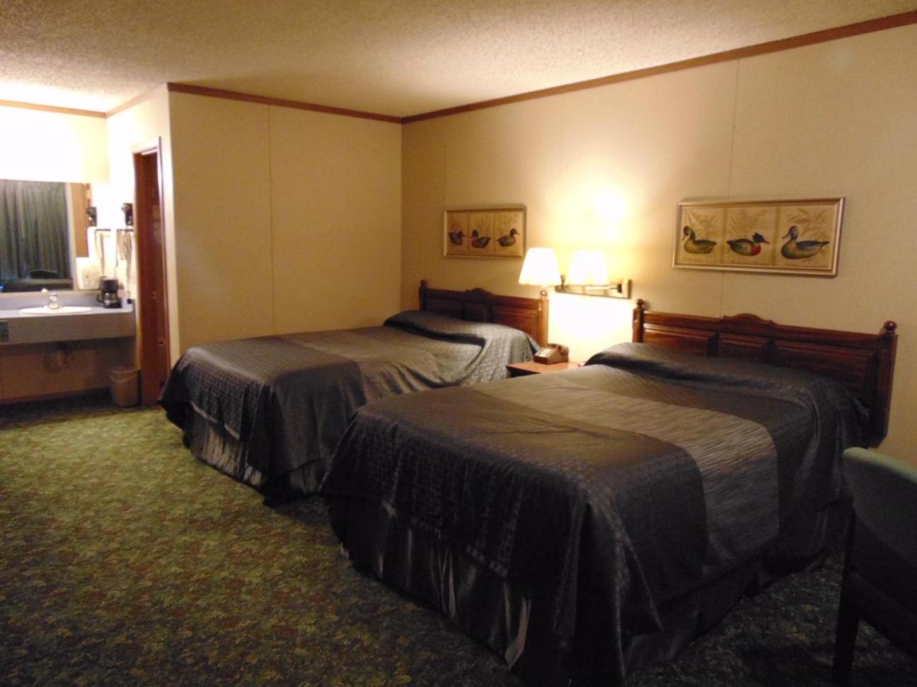 Heritage House Inn