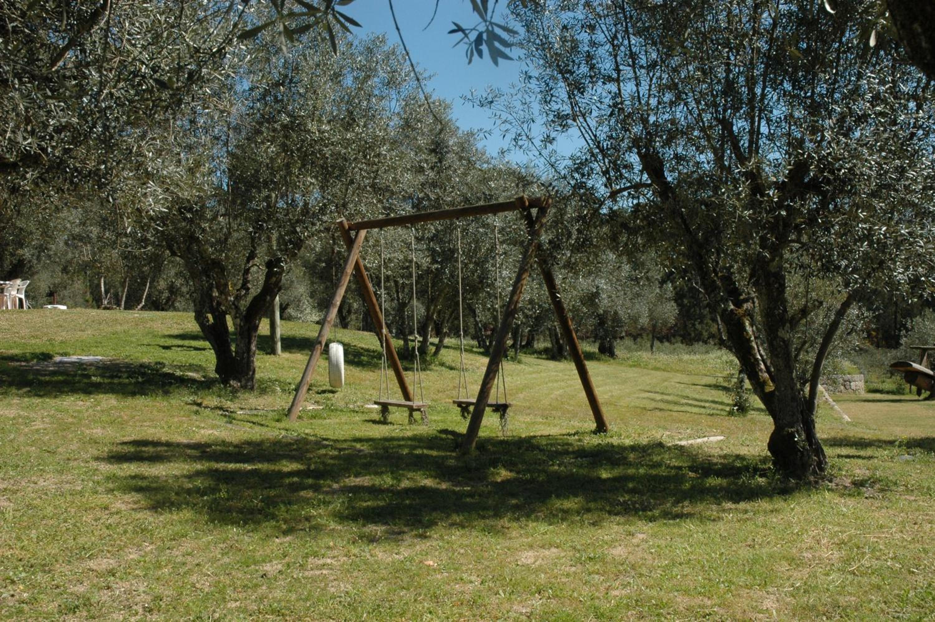 Photo 33