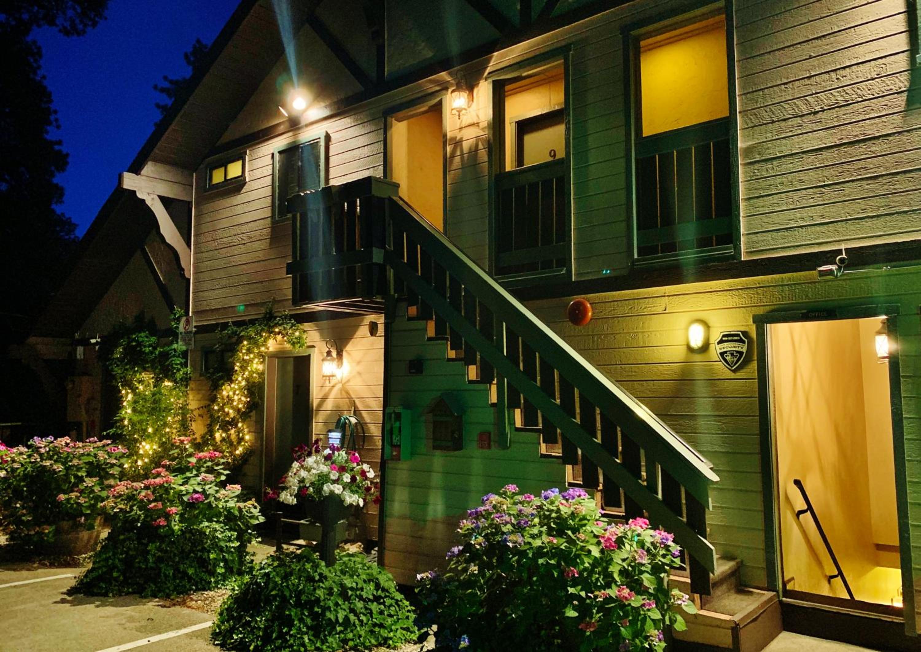 The North Shore Inn