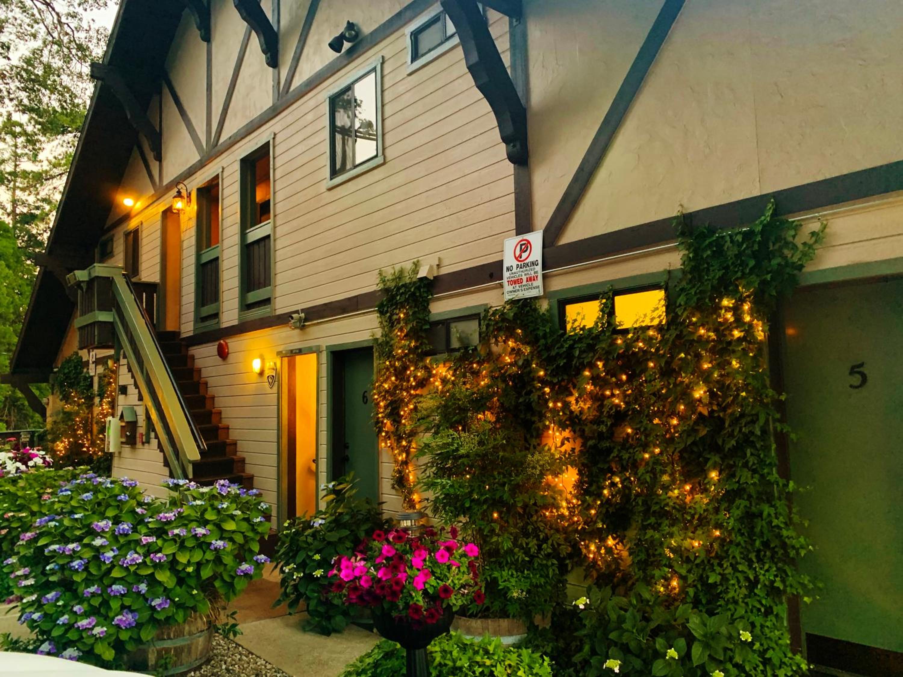 The North Shore Inn