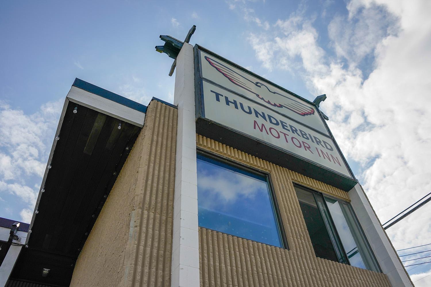 Thunderbird Motor Inn