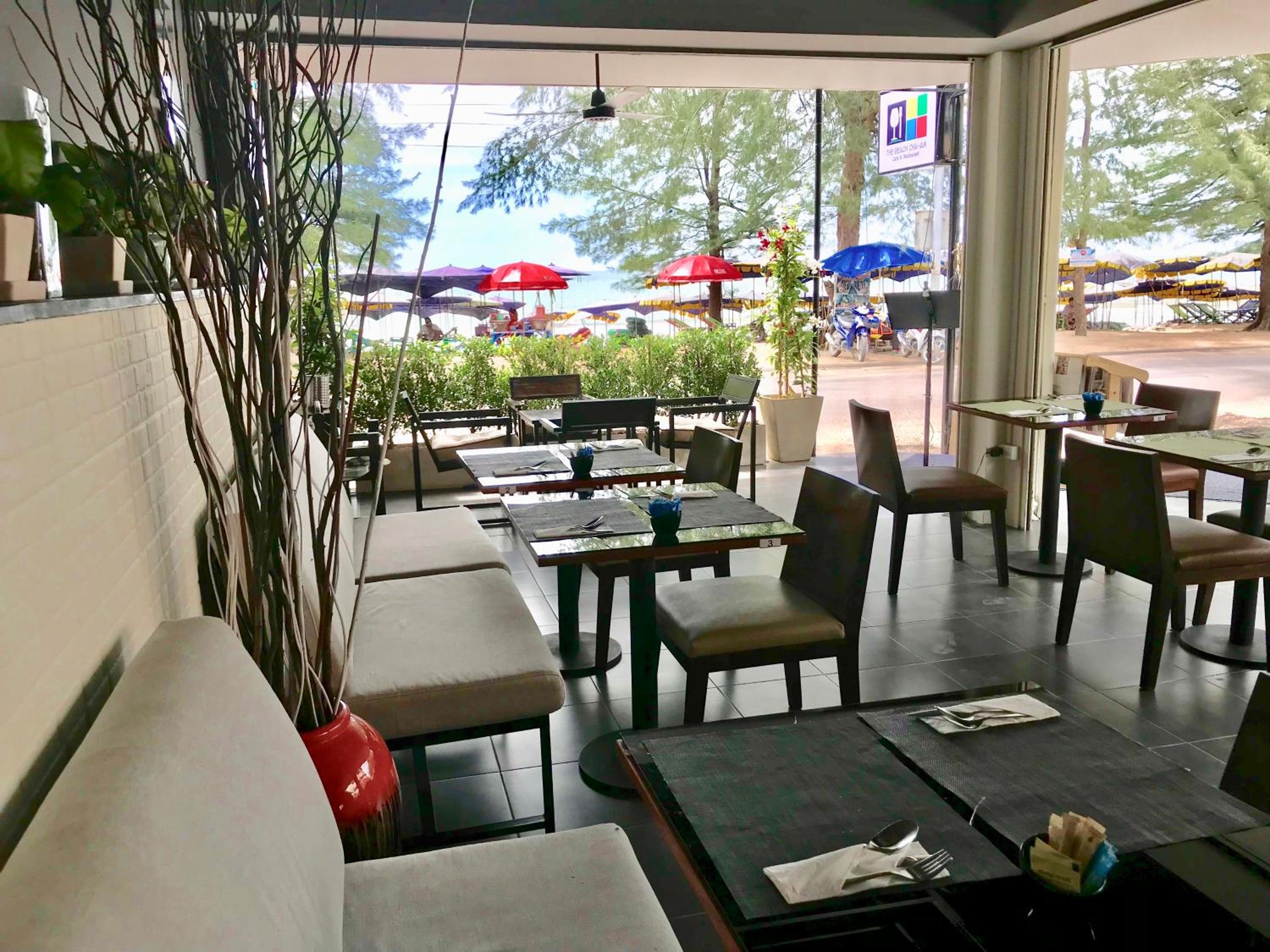 THE BEACH CHA AM Guest House