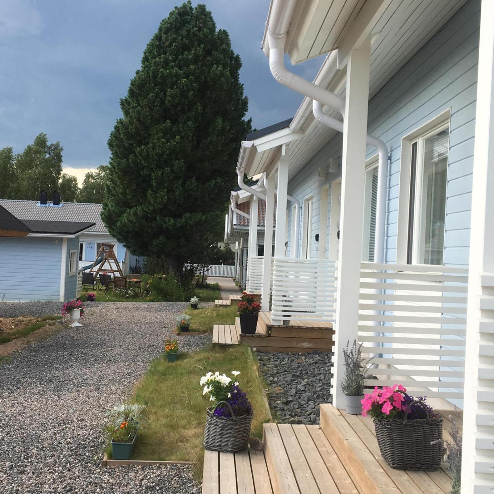 Arctic Resort Delight