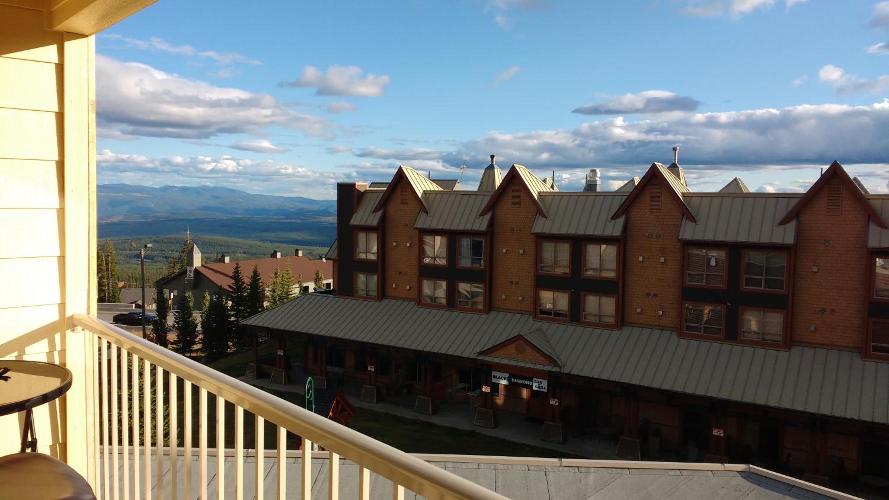 Village Center 2 bedroom Condo