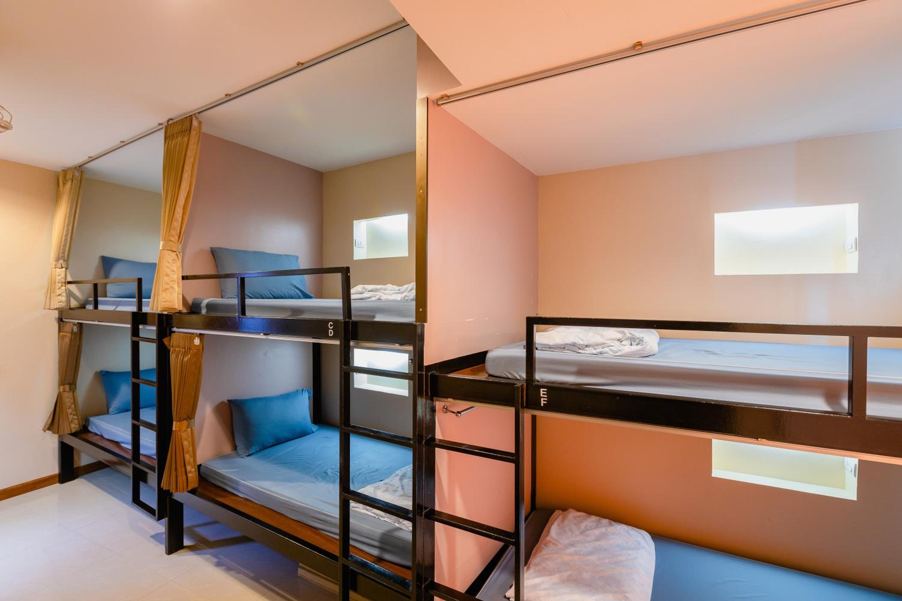 dormitory room