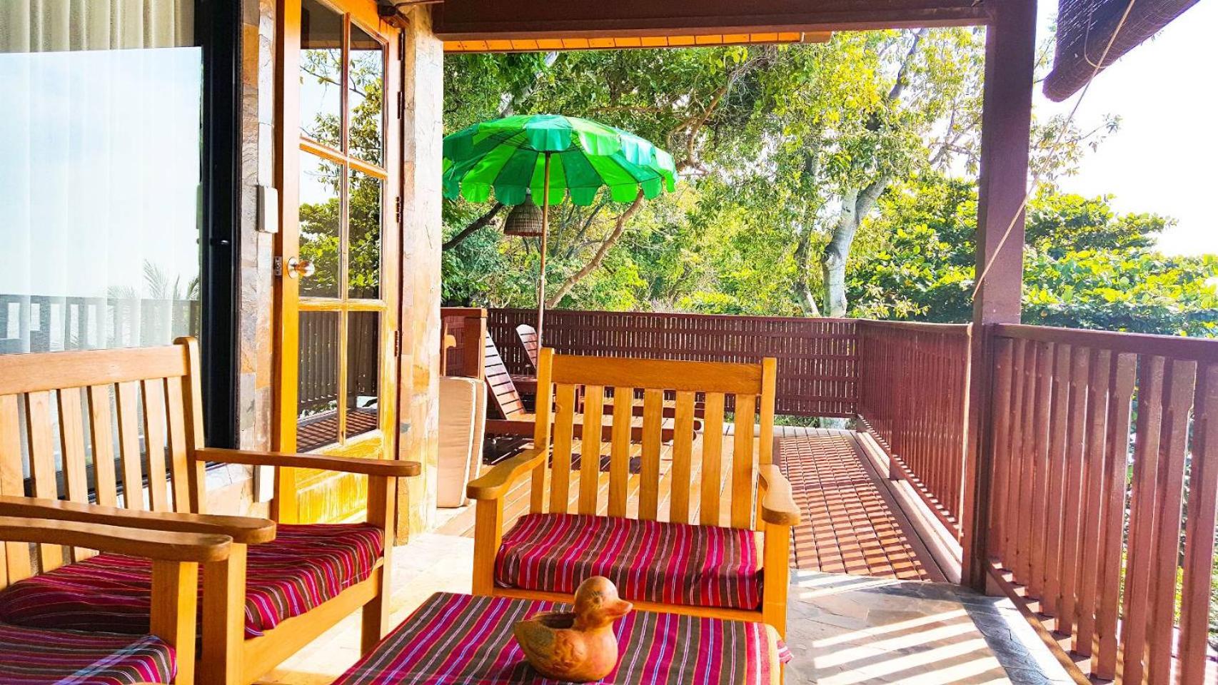 Birds and Bees Resort