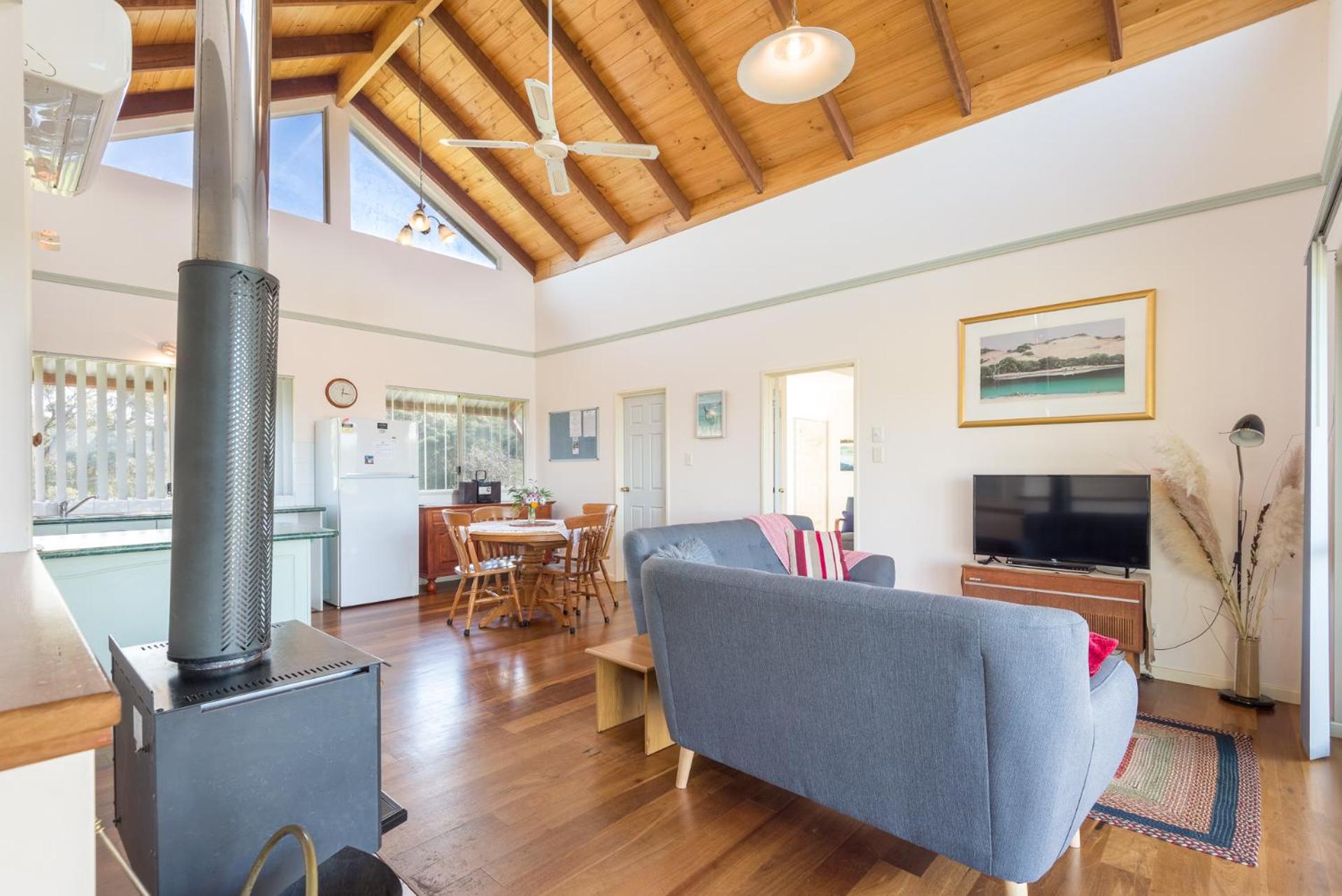 Surfside Ocean Beach Denmark Holiday Accommodation