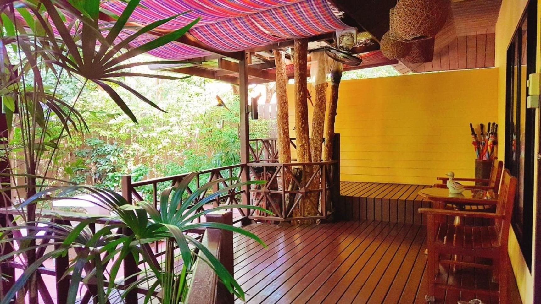 Birds and Bees Resort