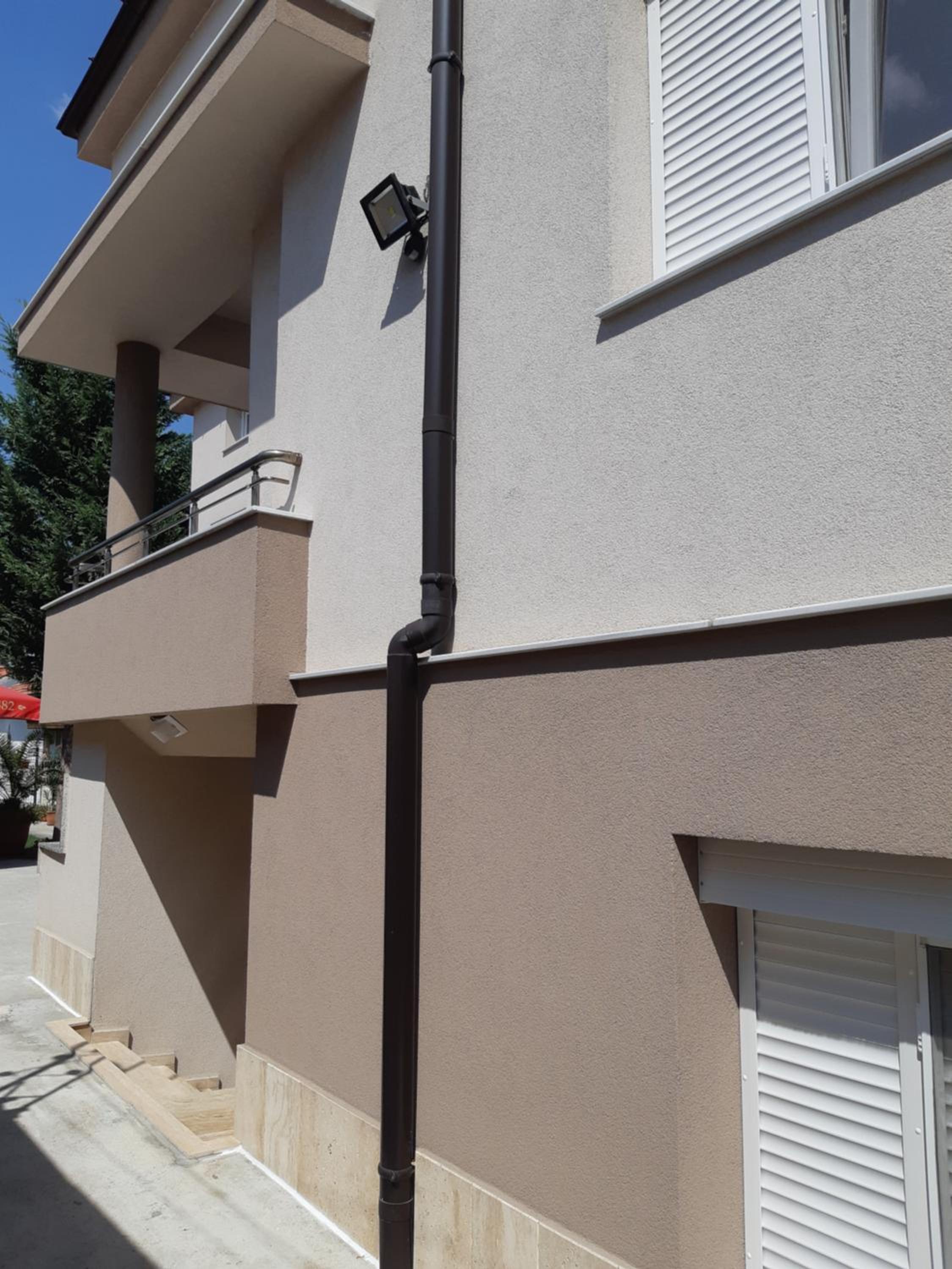 Villa Ros Guest House
