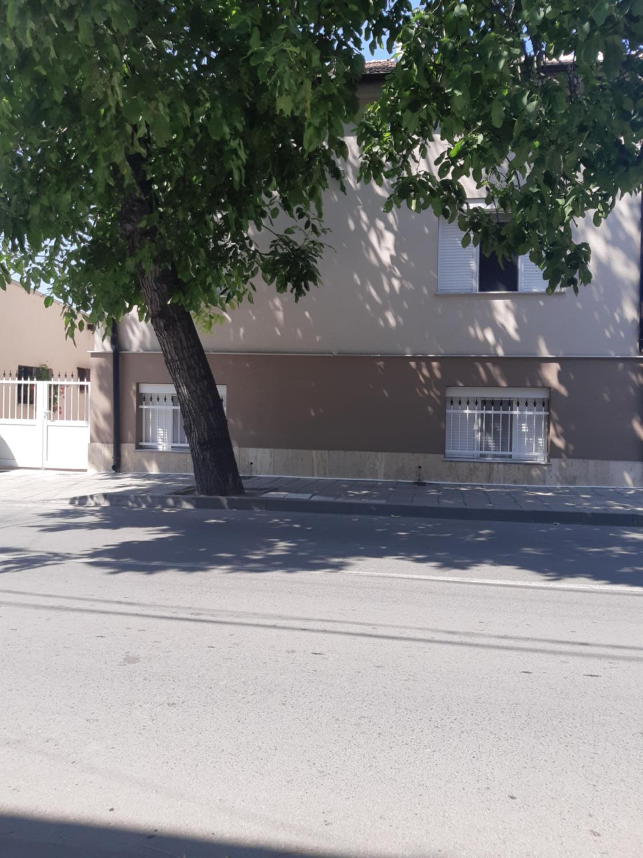 Villa Ros Guest House