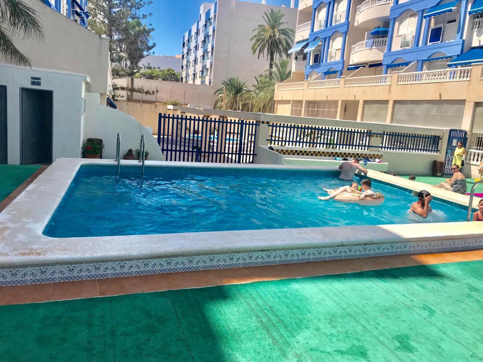 Palacio del mar apartamento con piscina Torrevieja — recepcion & lobby