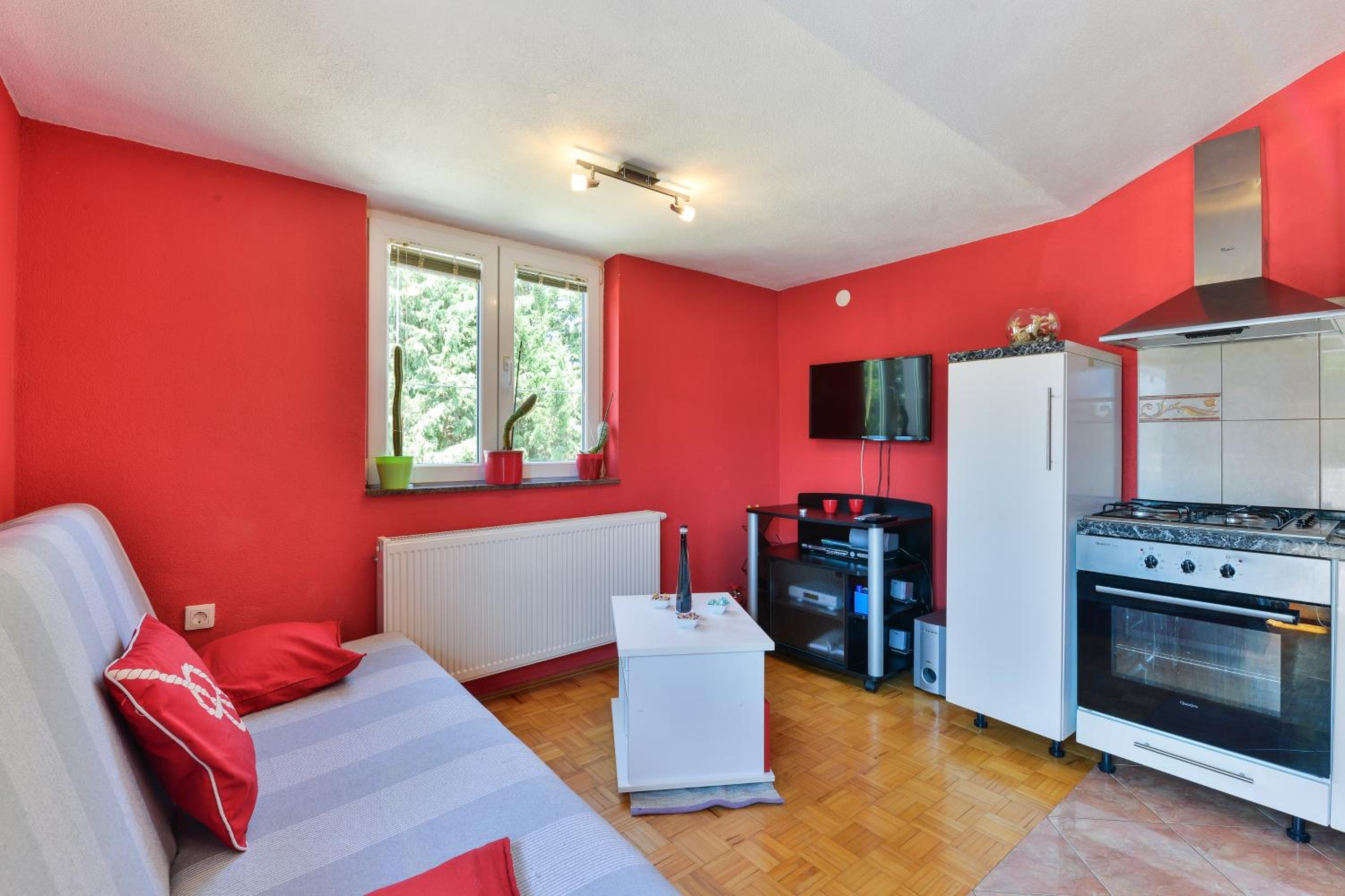 Apartments Crno