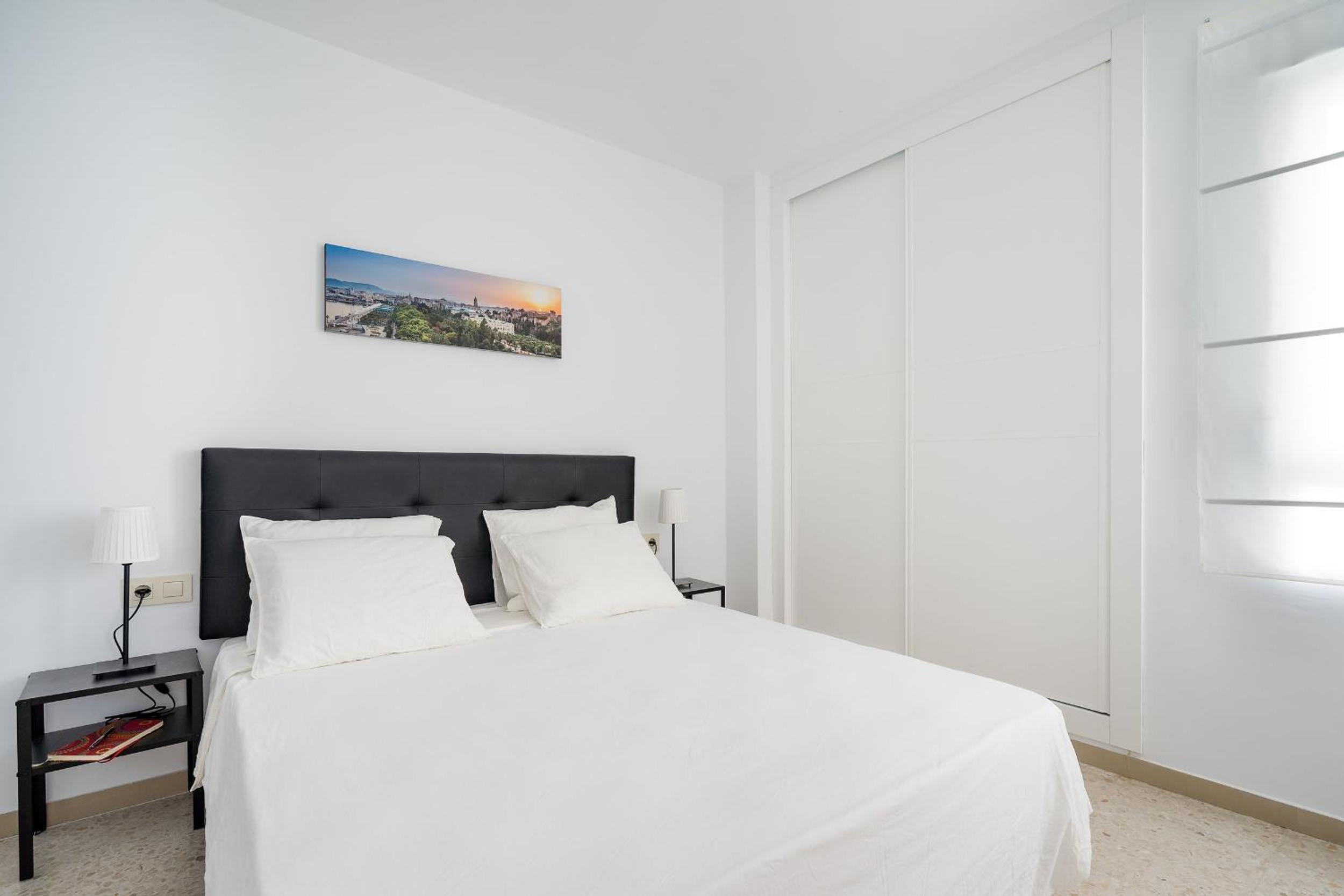 Arcos Beach Infostays - Free Parking