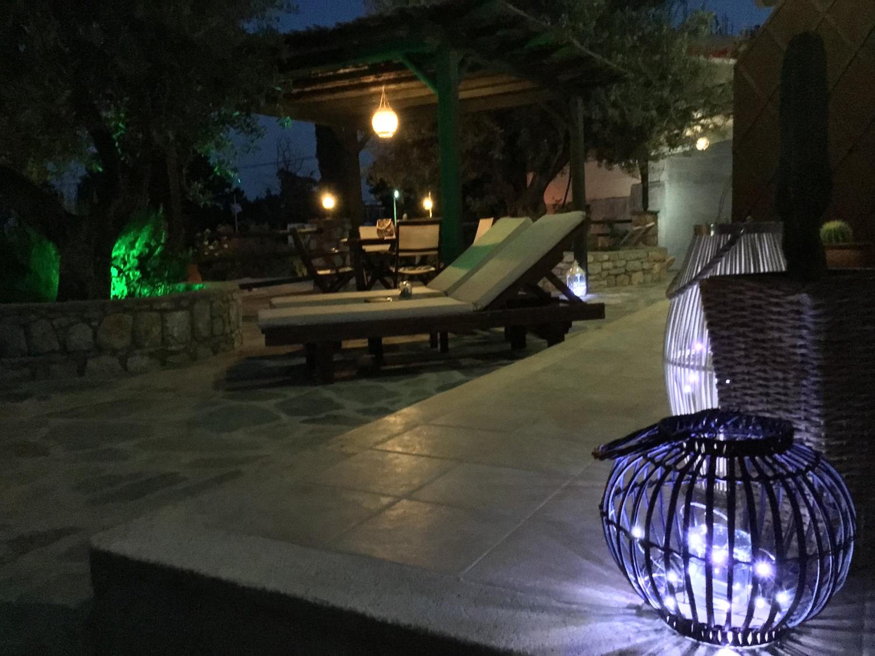 Fiore di Flora en Archangelos — balance & terrace