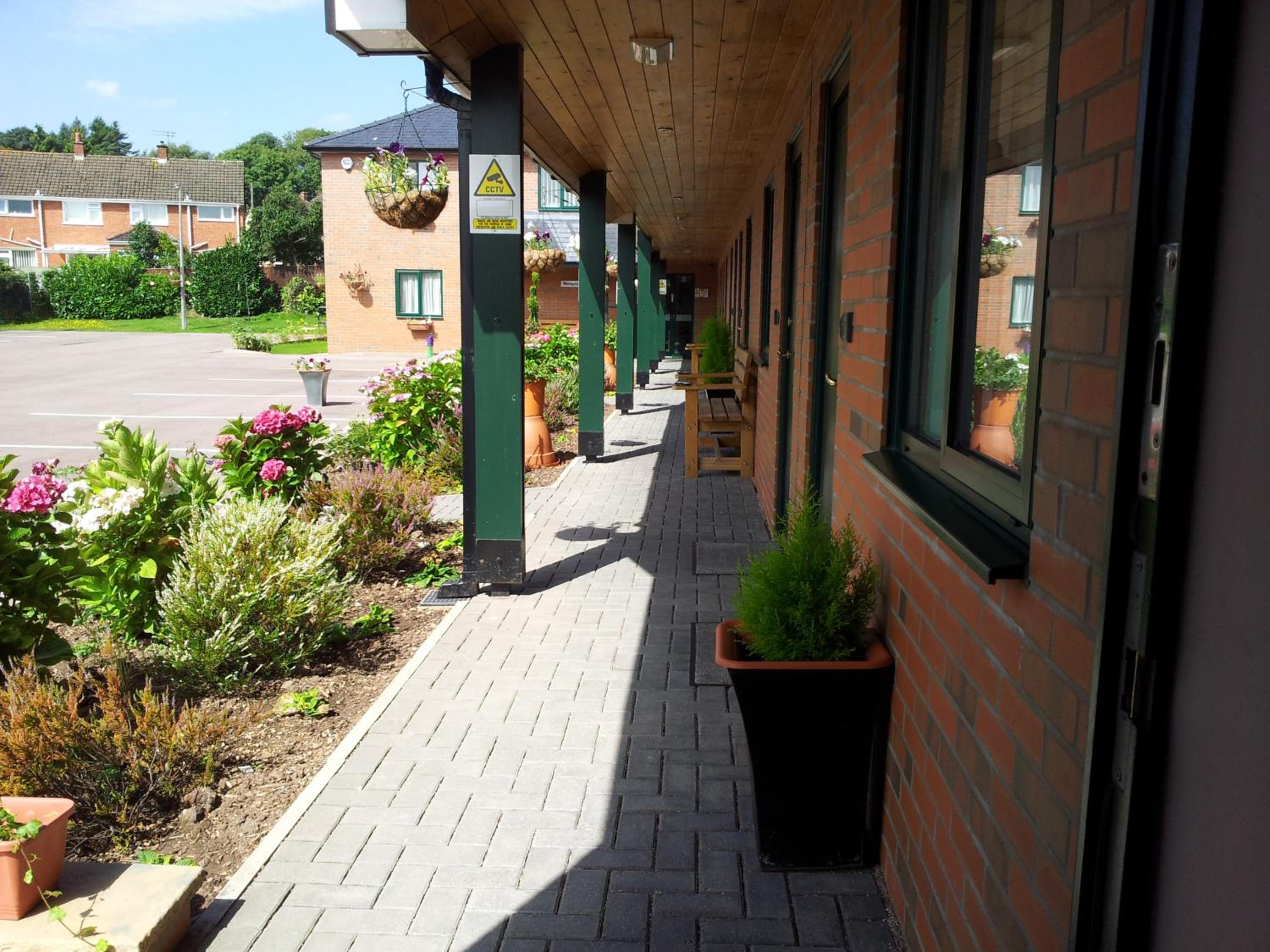 Deangate Motel