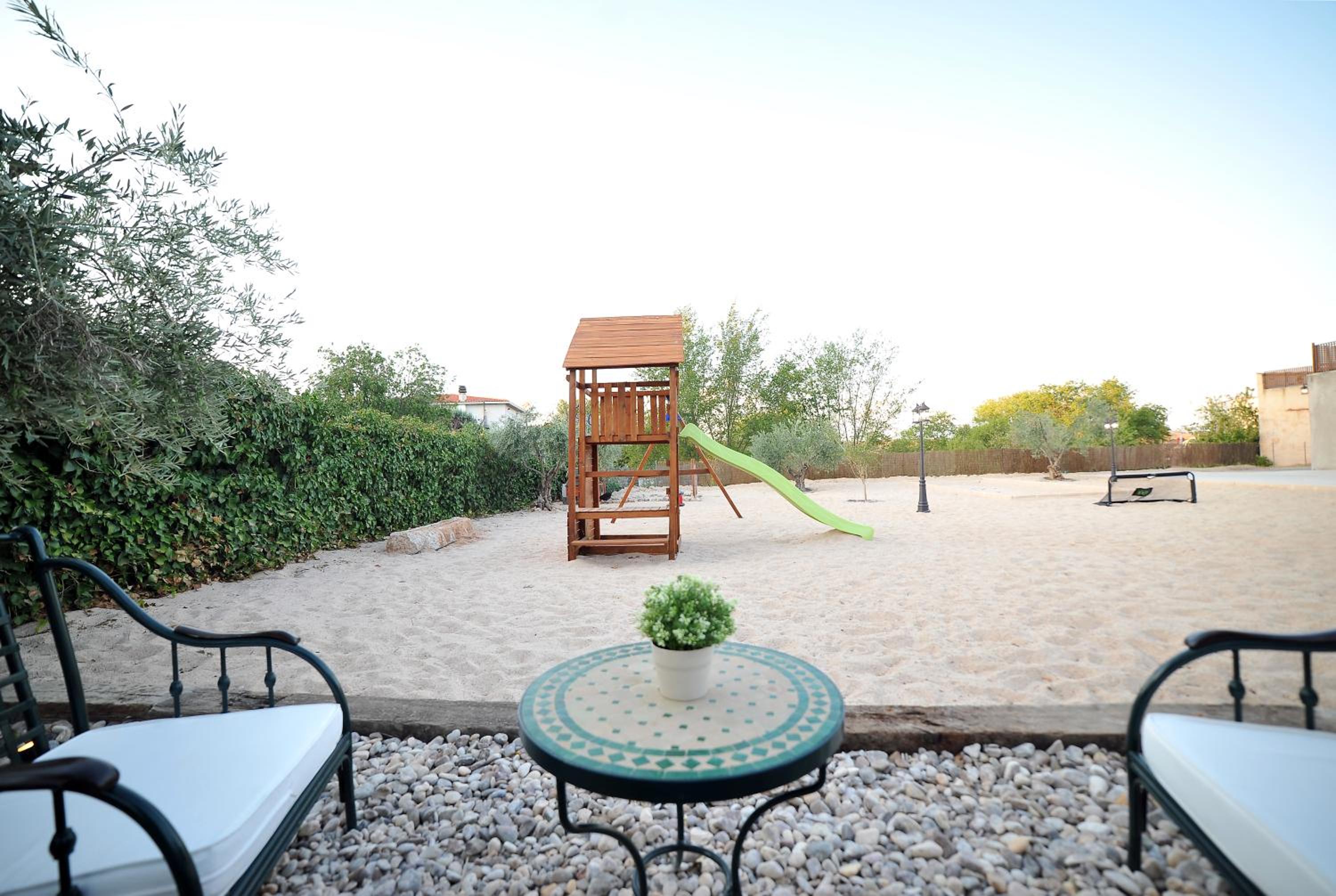 activities & amenities