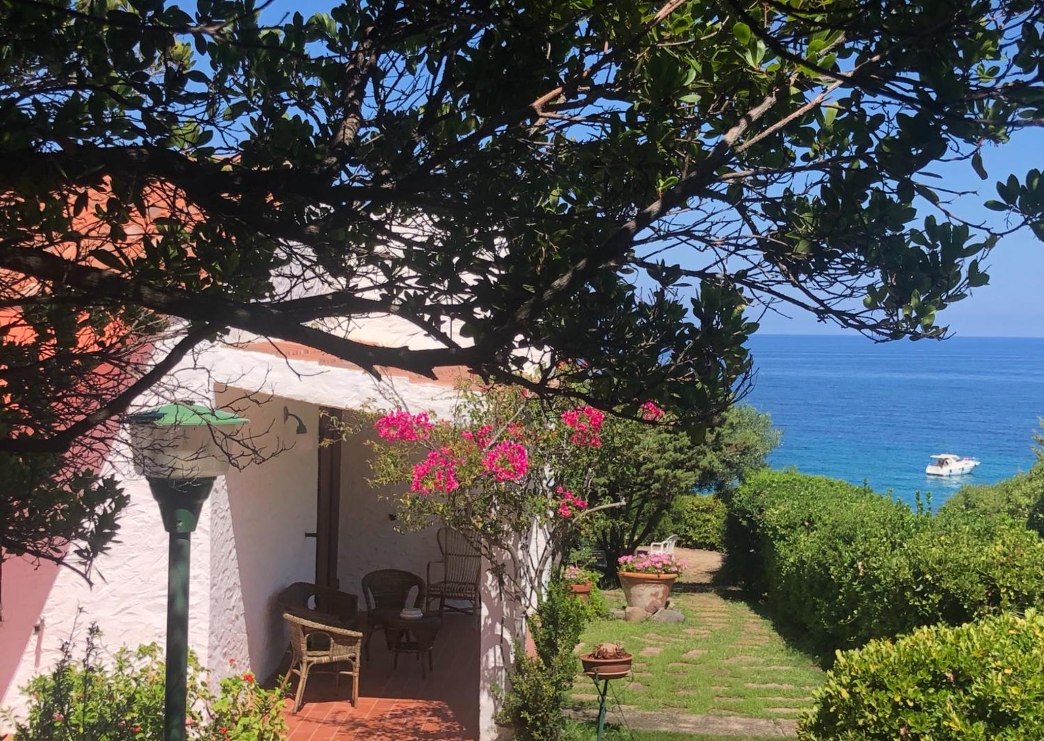 Villetta sul mare a Punta Tramontana view 4