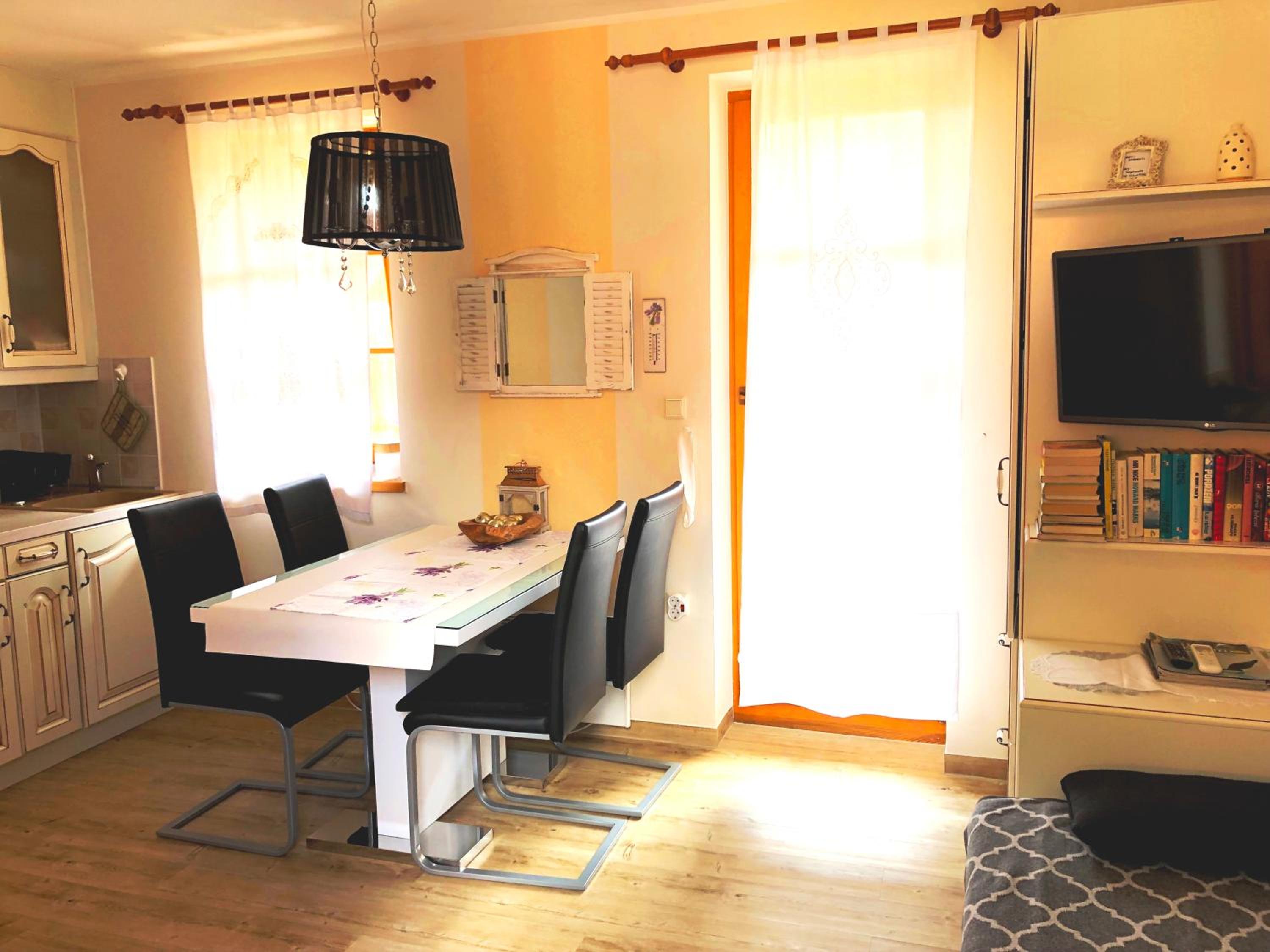 Apartment Marjetica view 3