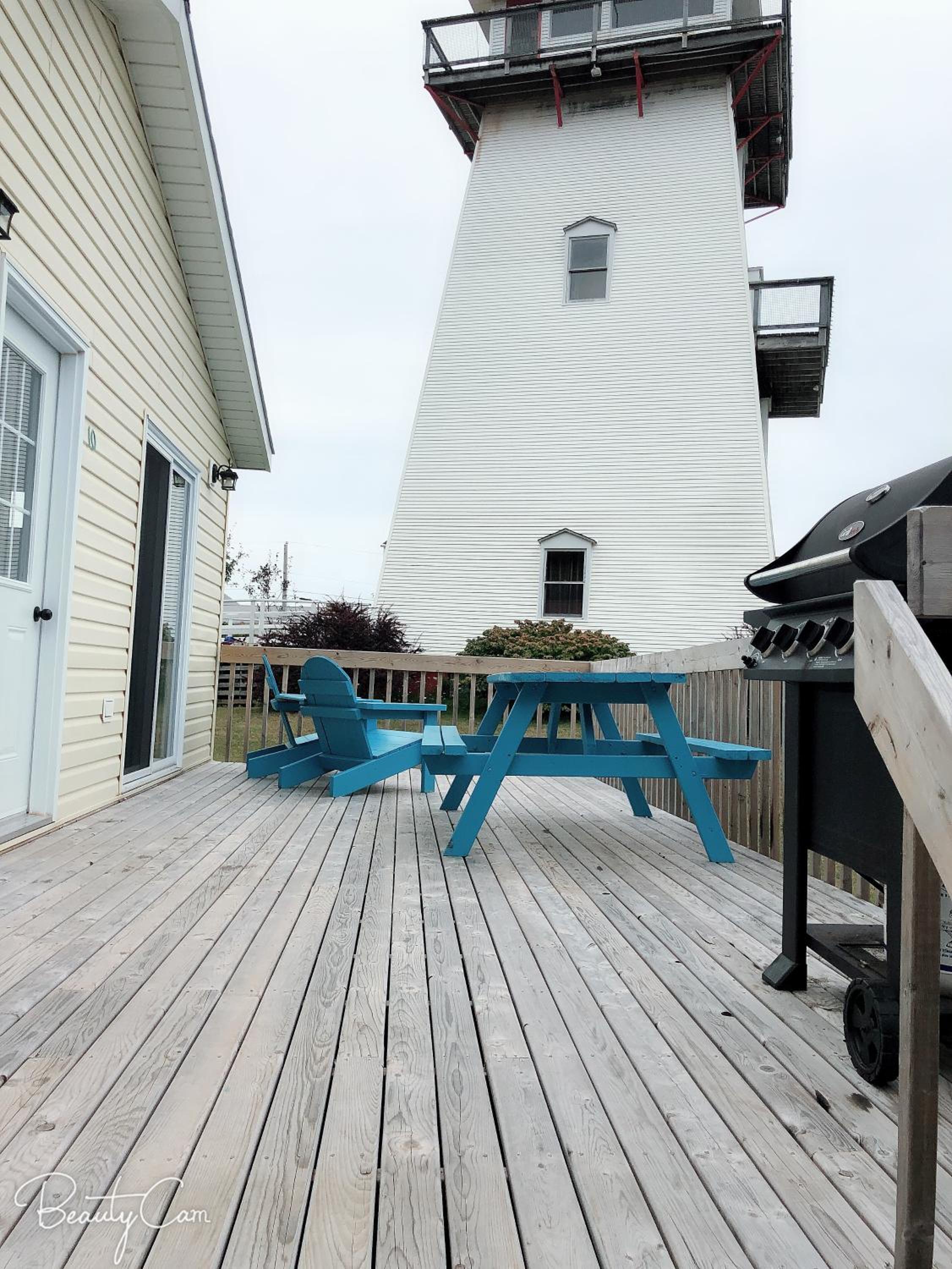 Baywatch Lighthouse Cottages & Motel