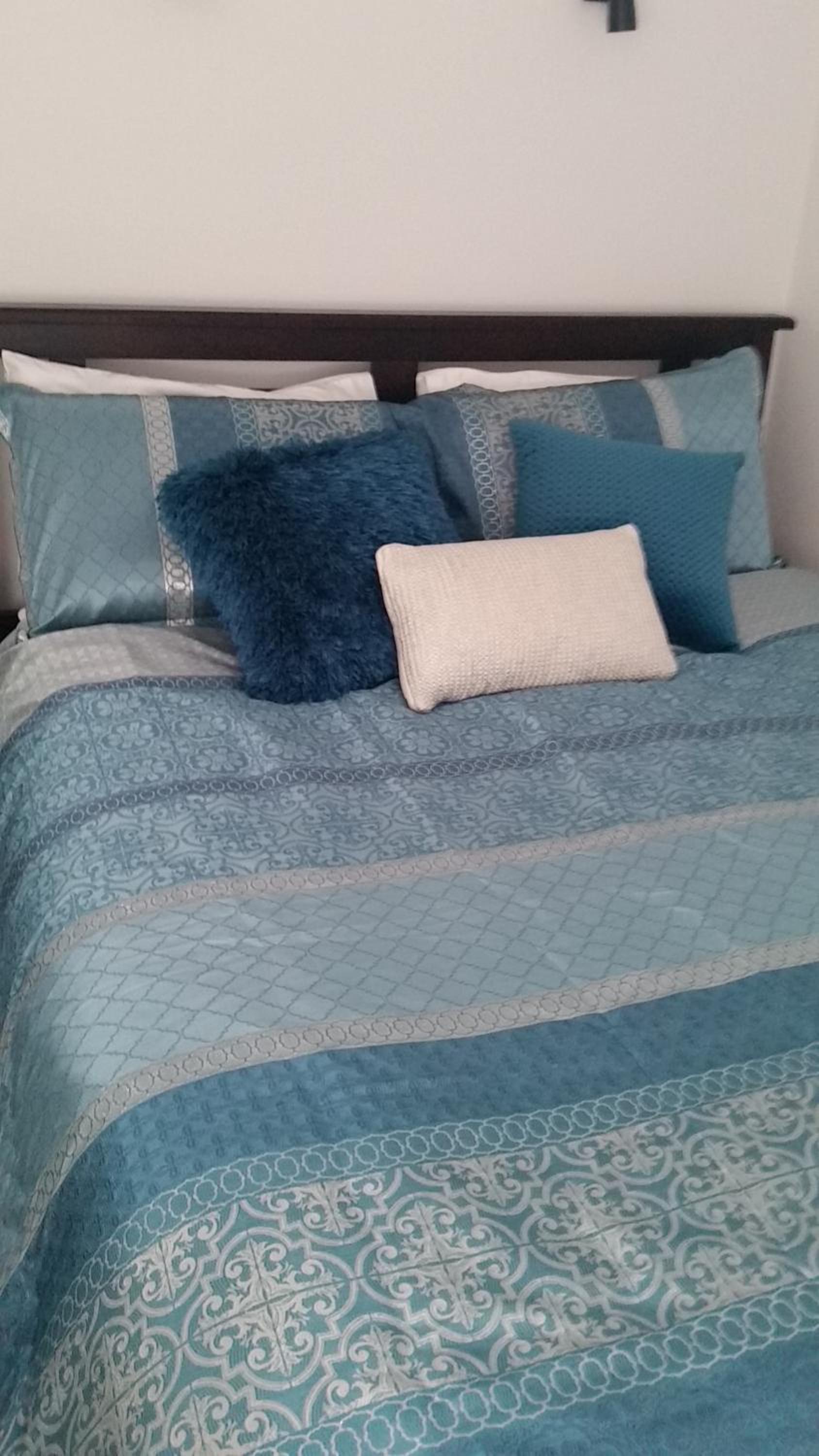 C'est La Vie Bed & Breakfast