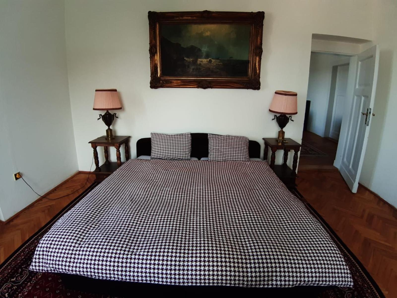 Rooms in Prague-BIG+Comfy