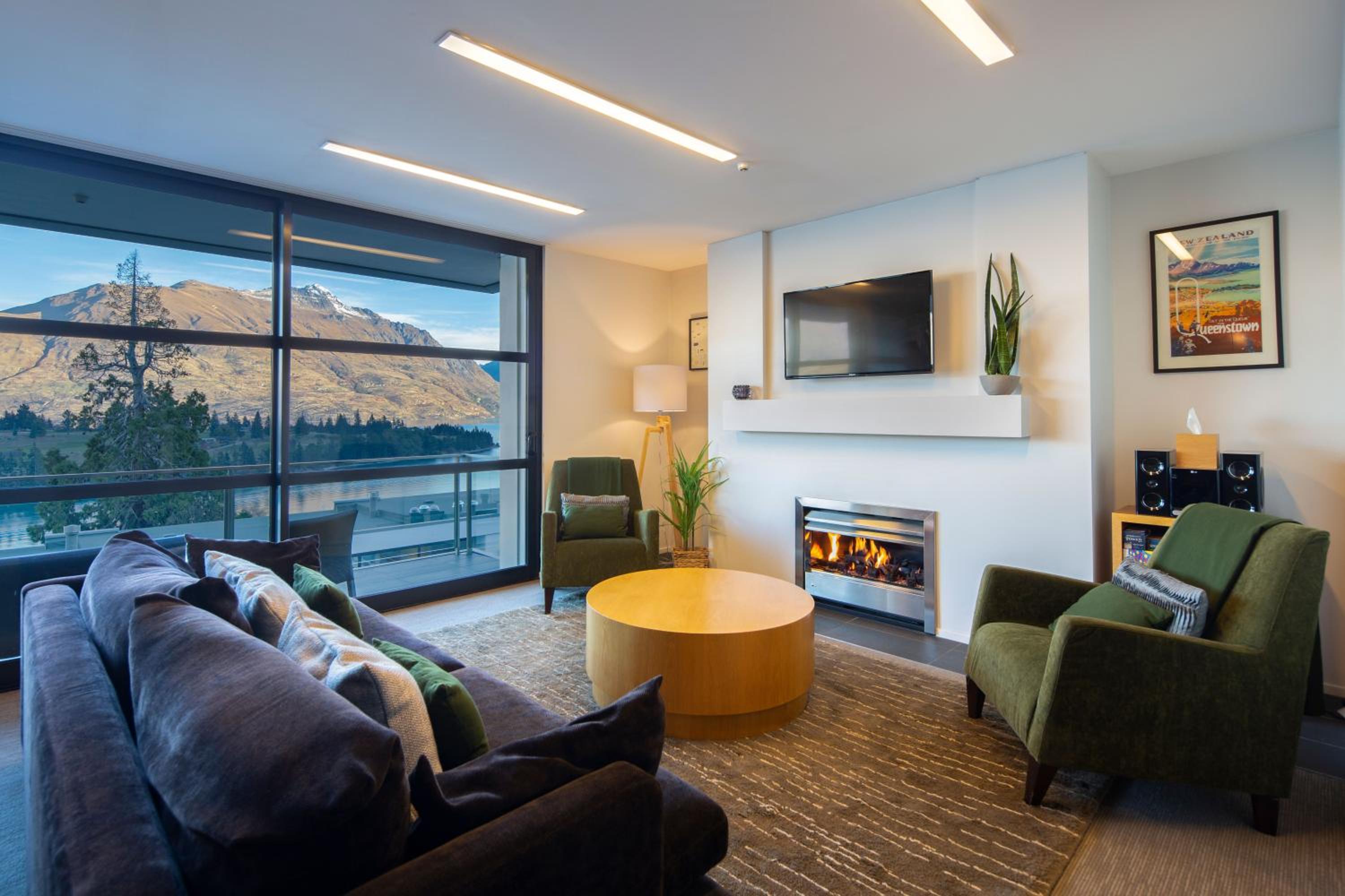 Panorama Terrace Apartments - Element Escapes view 3
