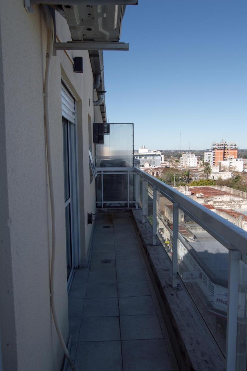 Departamento en peatonal con terraza y vista al río Uruguay