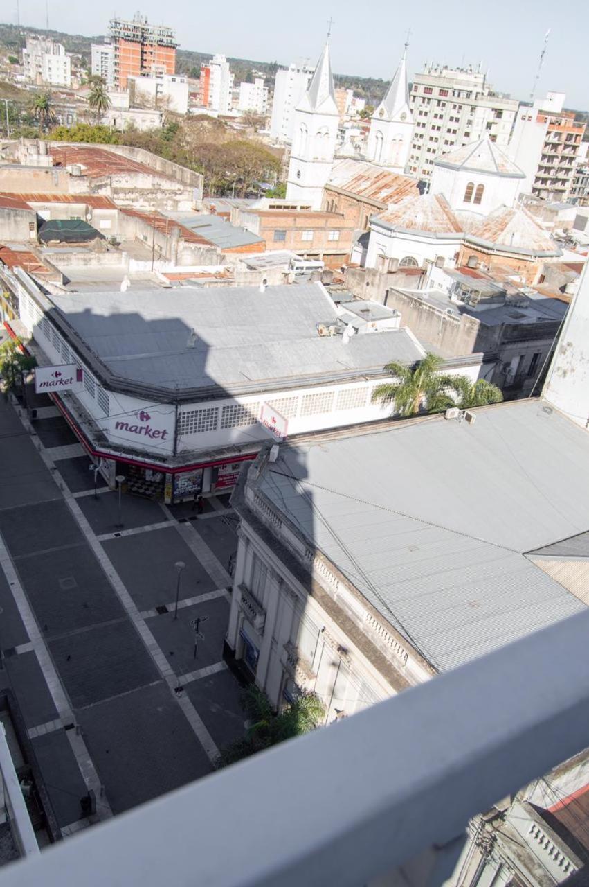 Departamento en peatonal con terraza y vista al río Uruguay