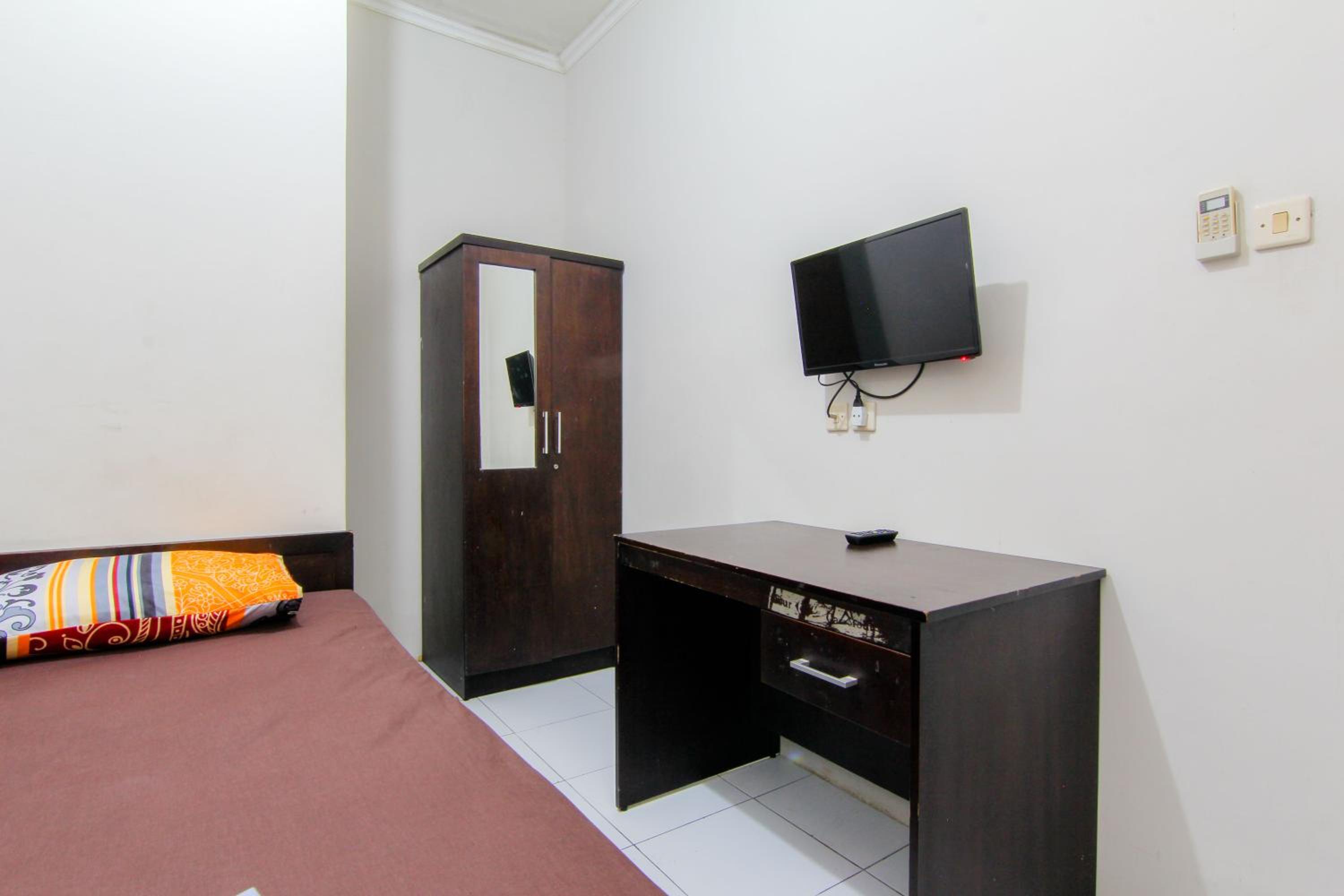JJ House Wahid Hasyim, Yogyakarta - 11