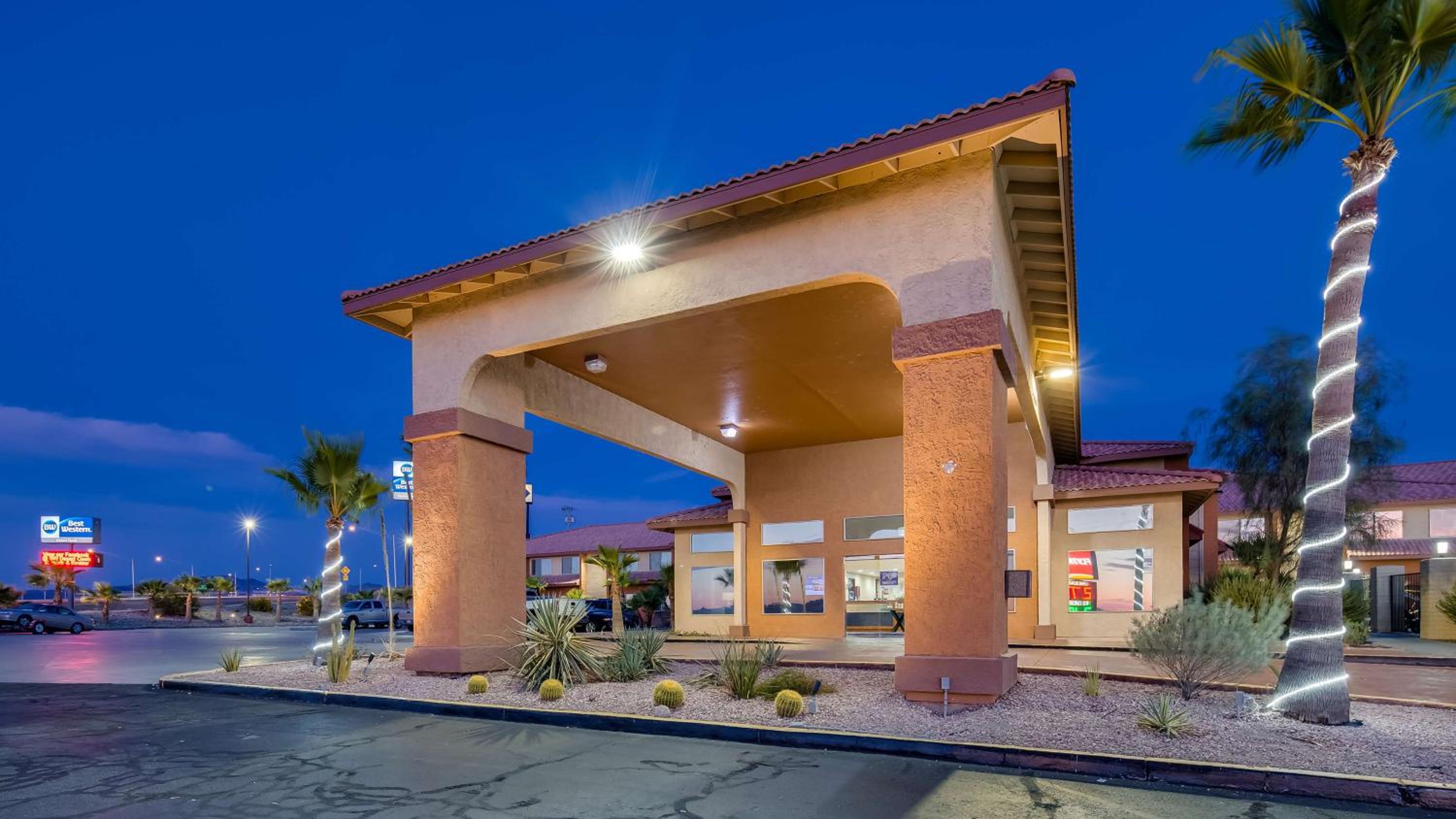Blythe Vacations - Best Western Desert Oasis - Property Image 1