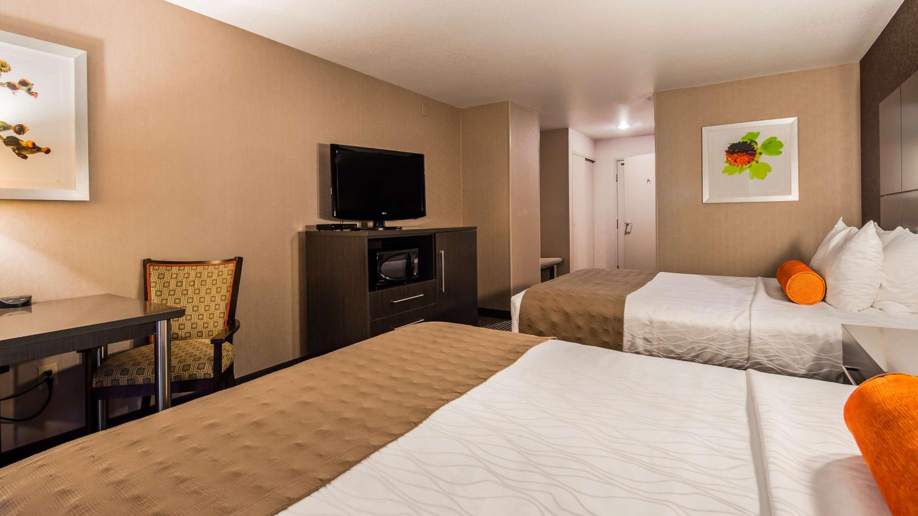Best Western Plus Rama Inn Suites - Property Image 21