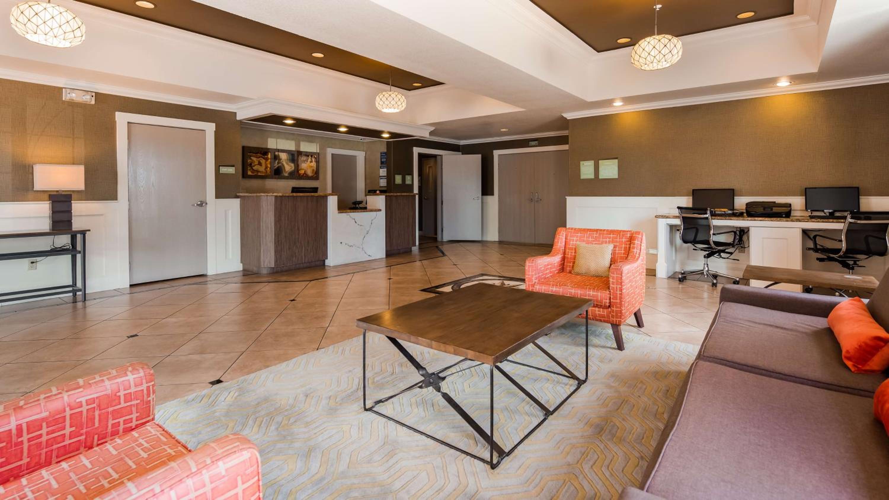 Best Western Plus Rama Inn Suites - Property Image 4