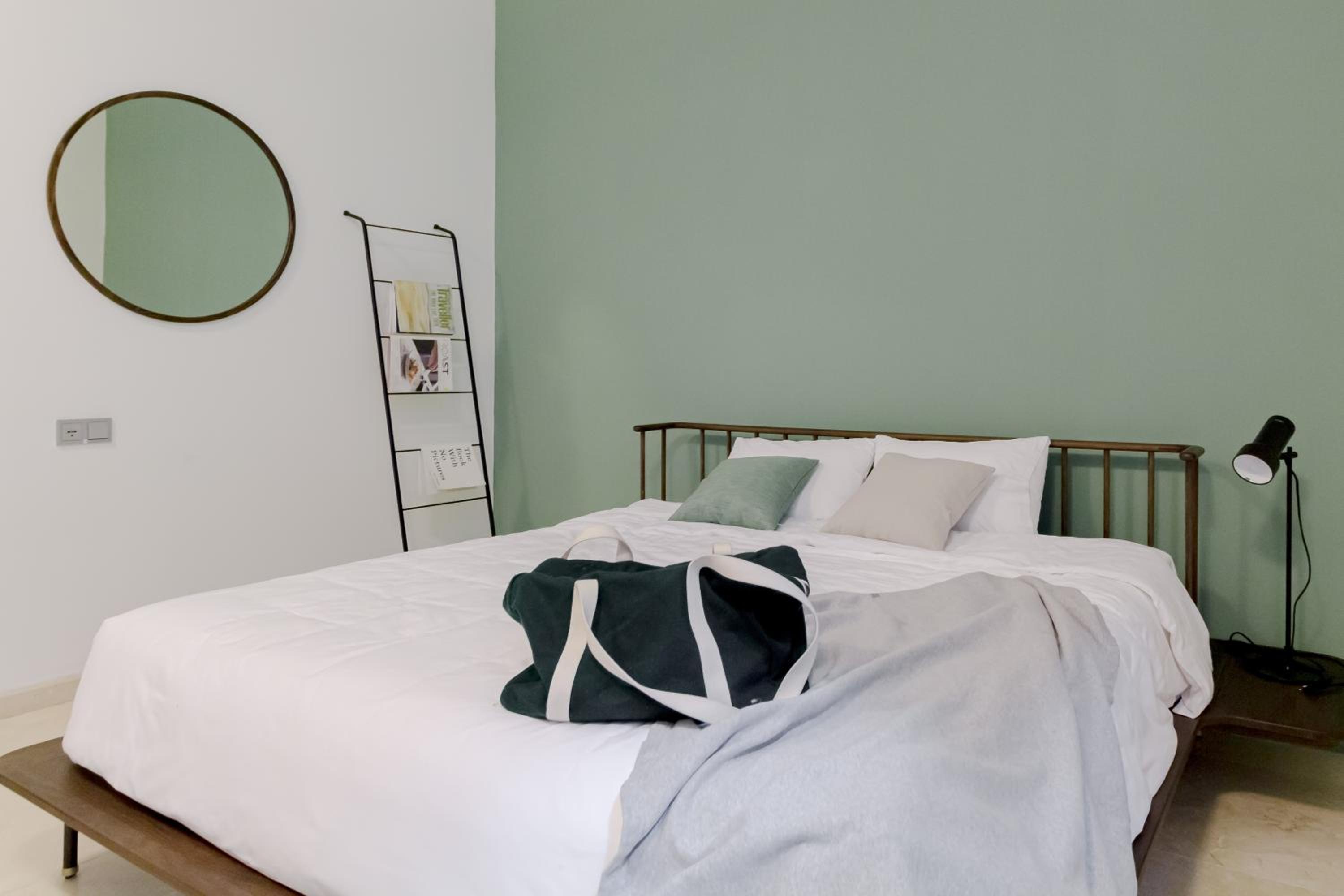Blue Arch - Luxury Serviced Apartment in Central Saigon