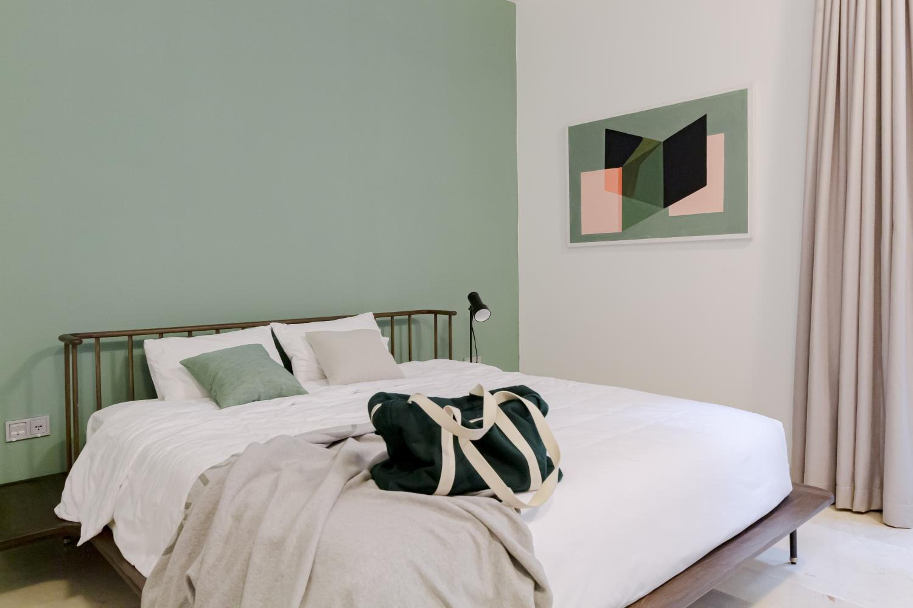 Blue Arch - Luxury Serviced Apartment in Central Saigon