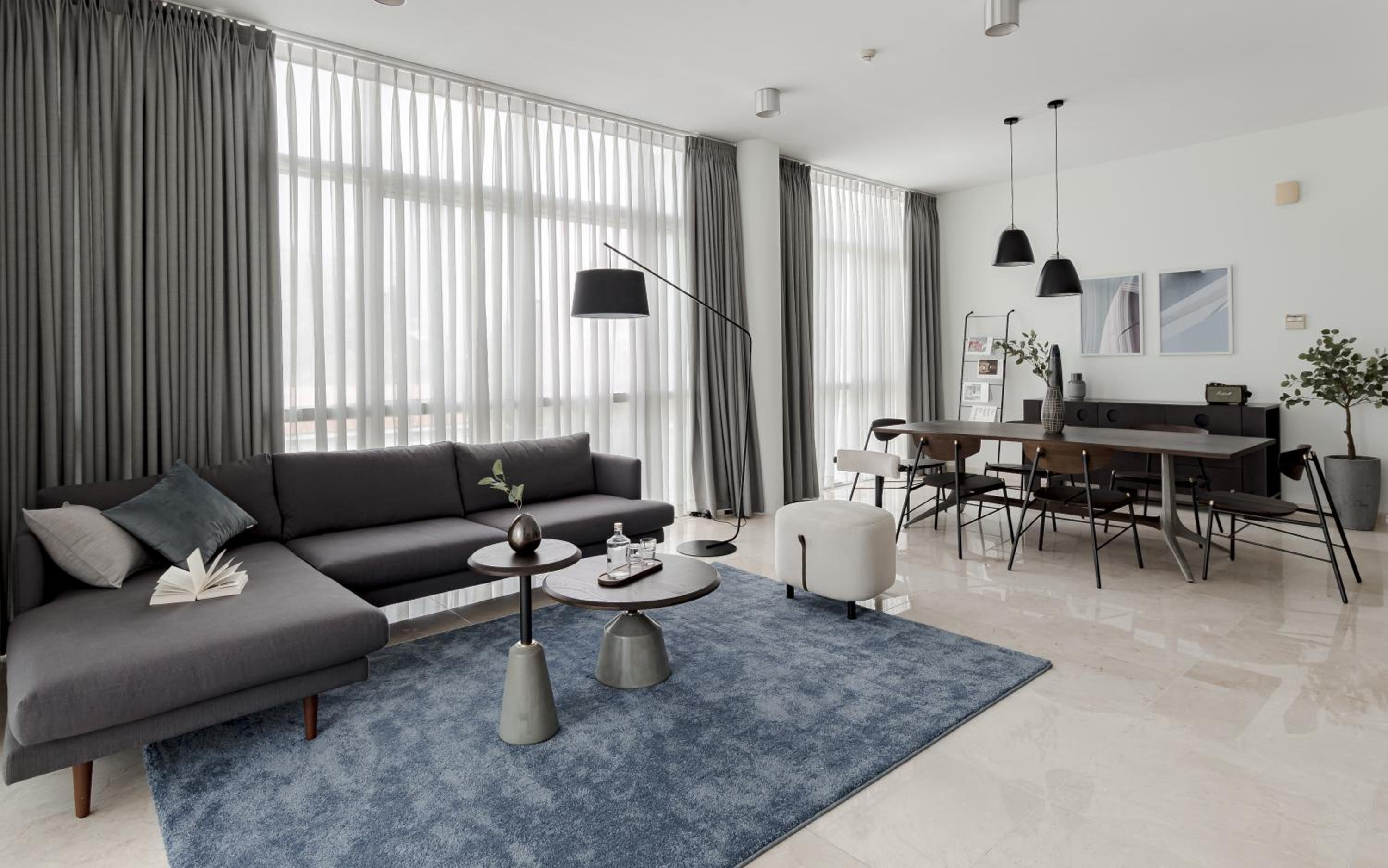 Blue Arch - Luxury Serviced Apartment in Central Saigon