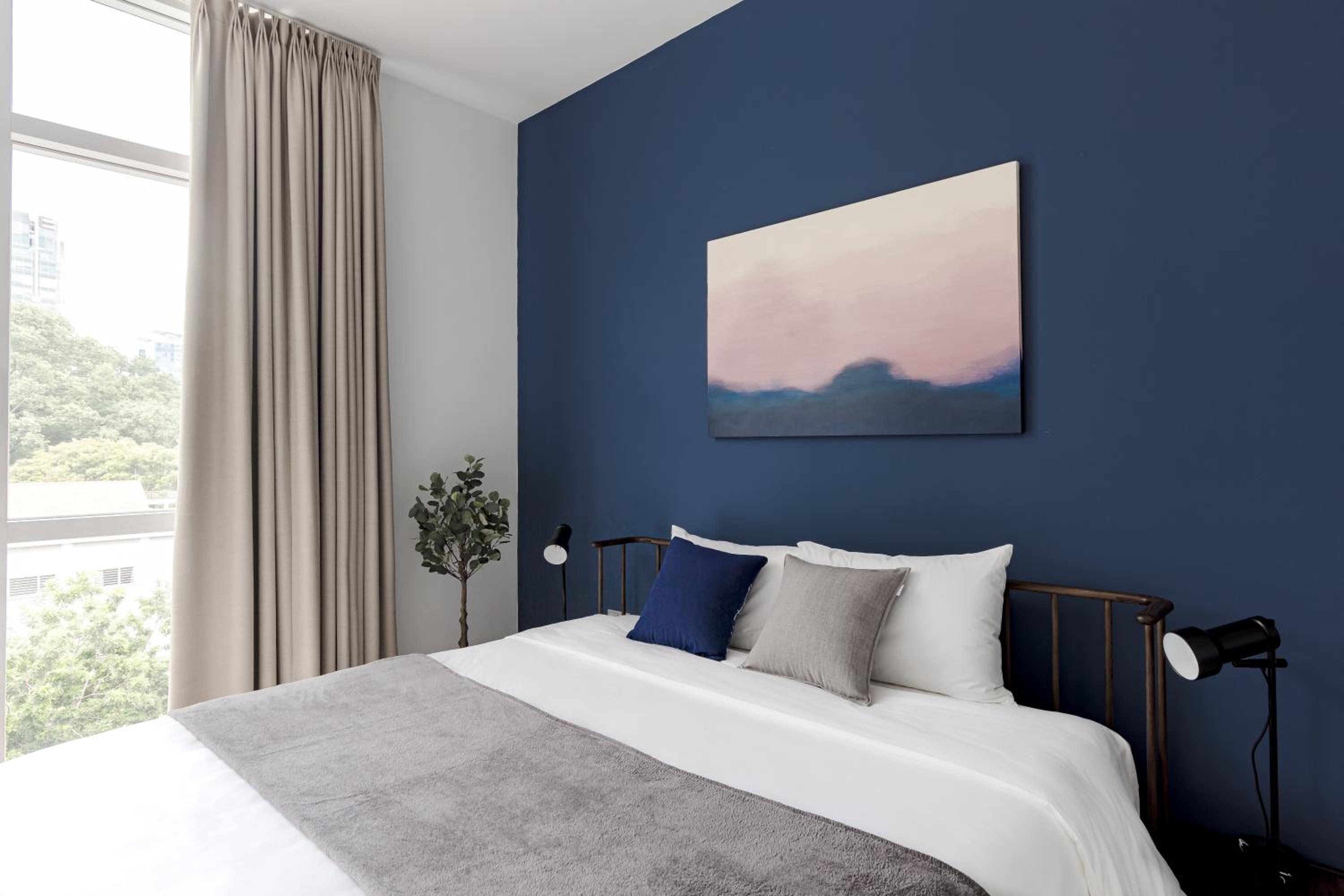 Blue Arch - Luxury Serviced Apartment in Central Saigon
