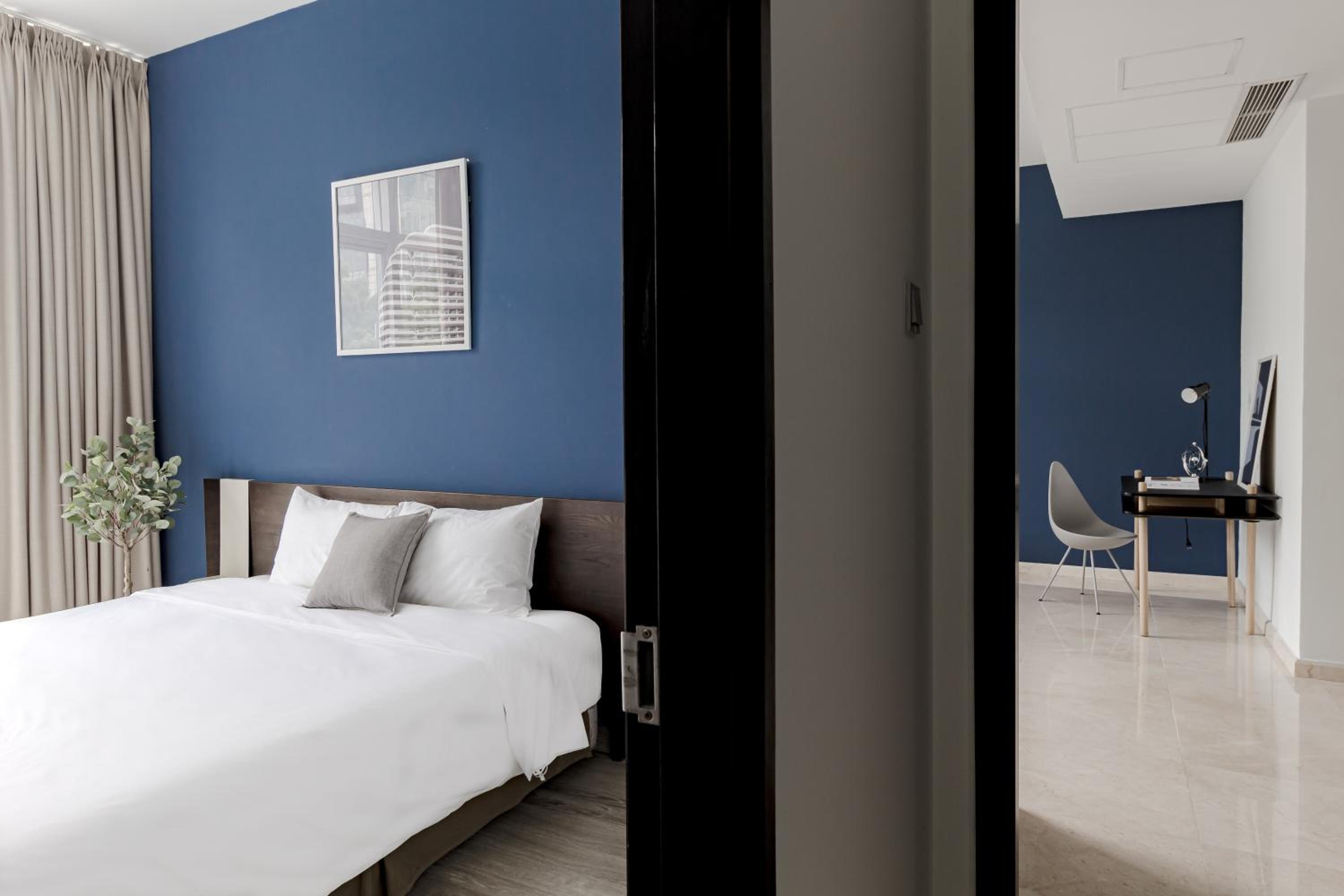 Blue Arch - Luxury Serviced Apartment in Central Saigon