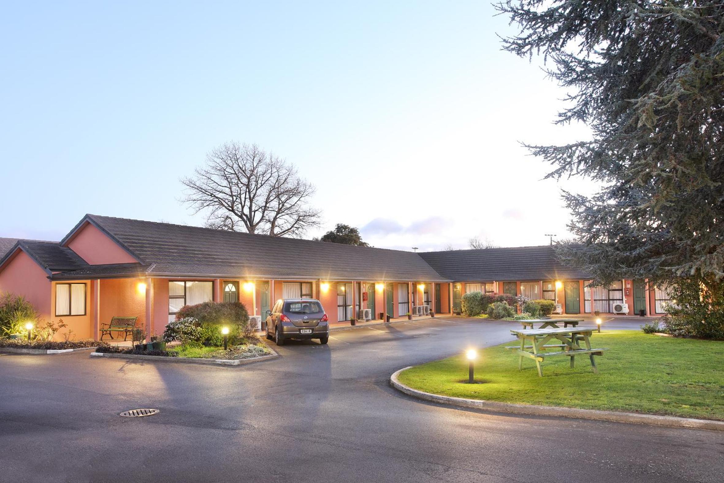 Pavilion Motel & Conference Centre