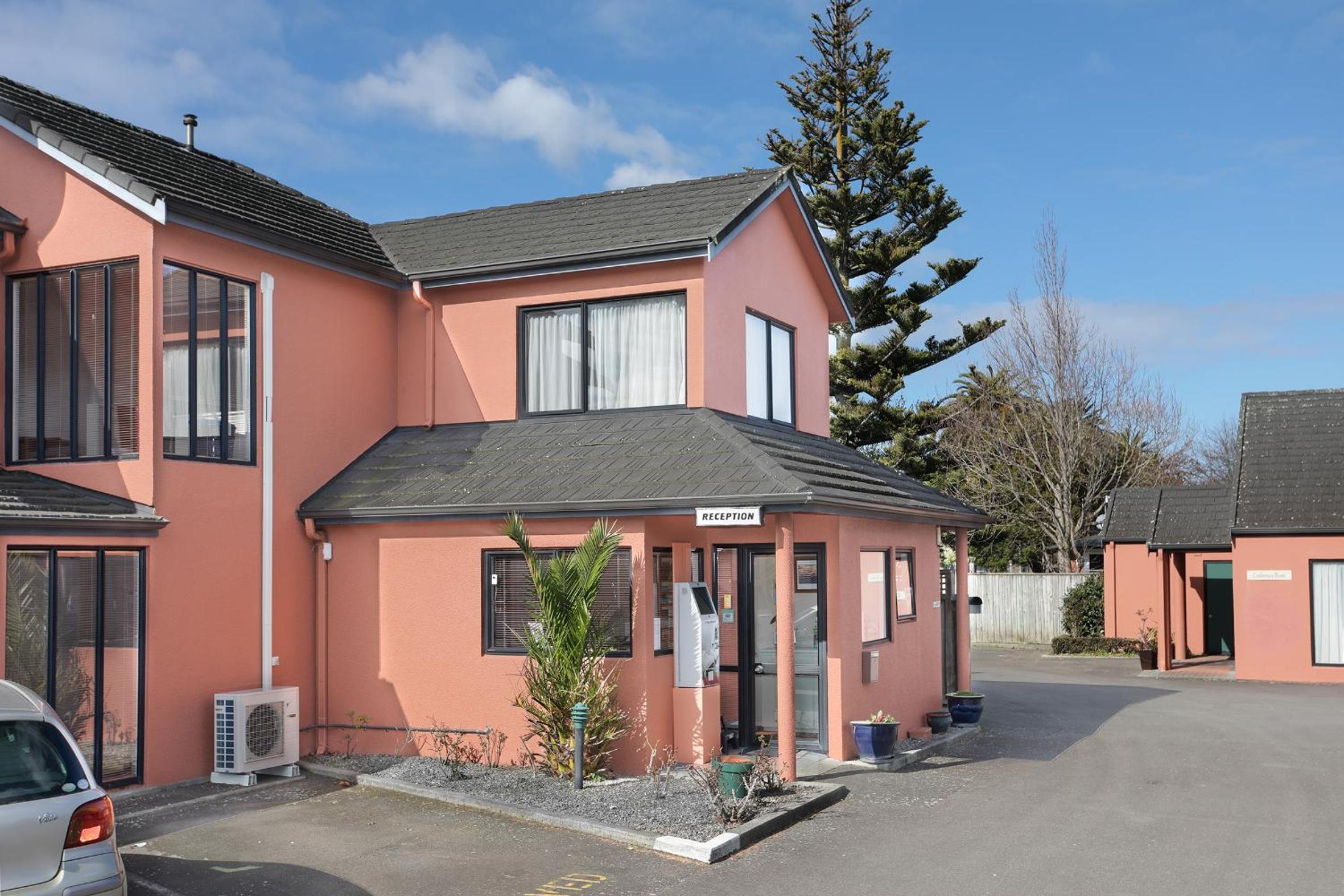 Pavilion Motel & Conference Centre