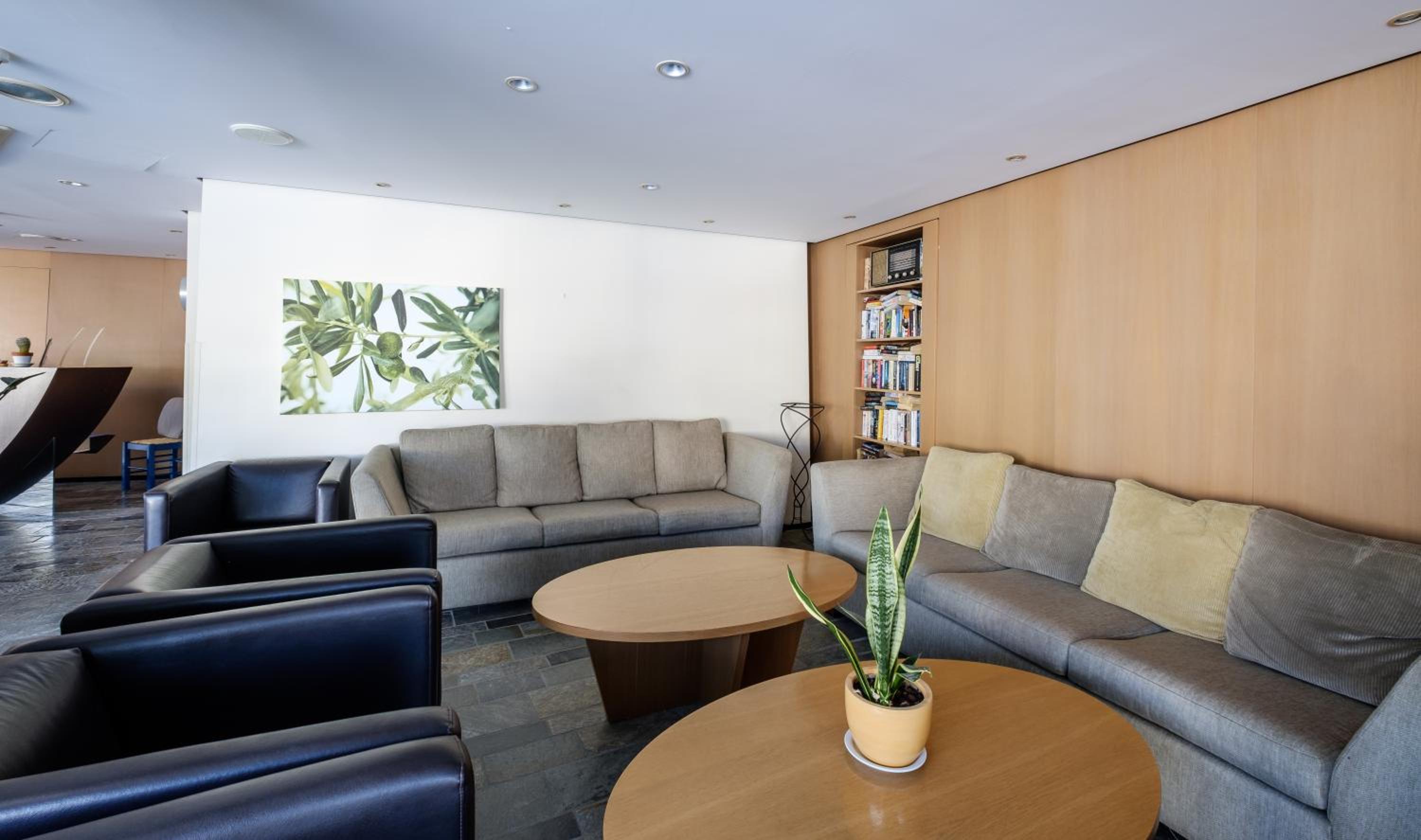 Pandream Hotel Apartments — photo 16