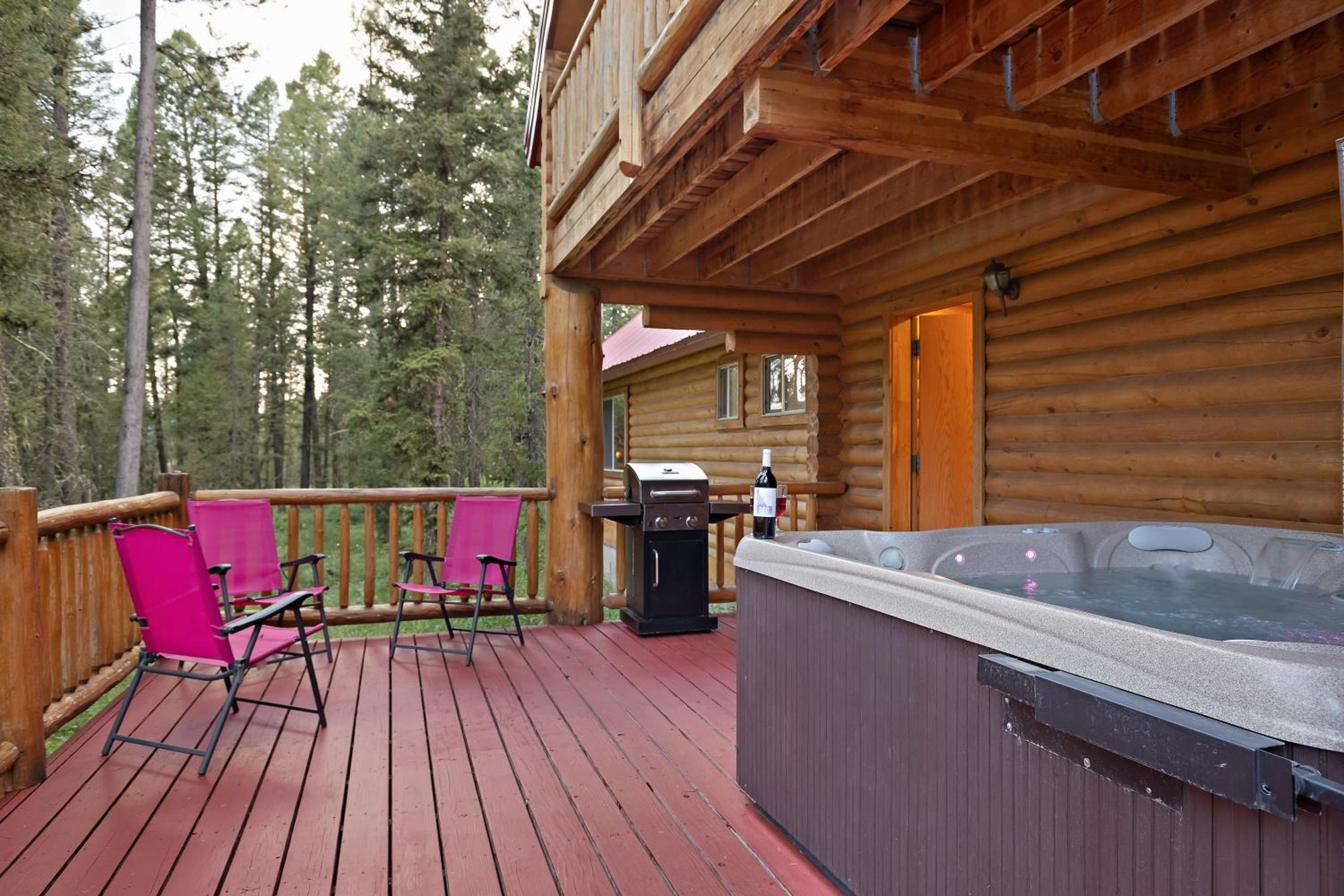 Lodgepole Lookout by KABINO Hot Tub Garage Foosball Fire Pit Theater Room U-Shaped Driveway