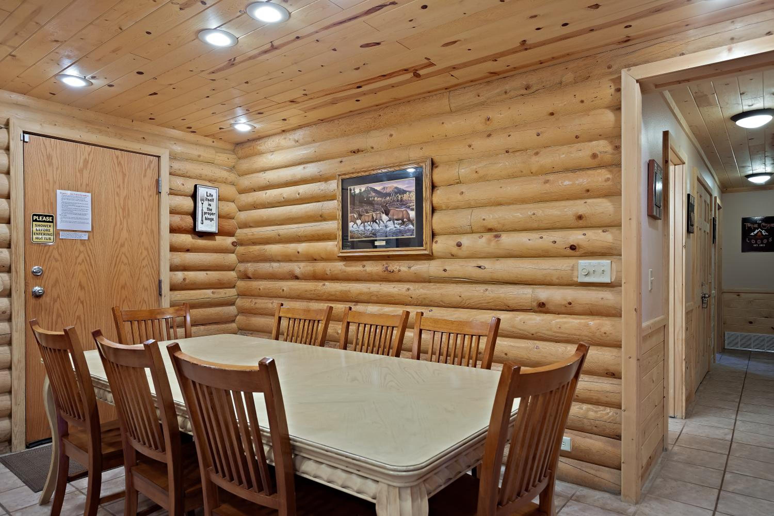 Lodgepole Lookout by KABINO Hot Tub Garage Foosball Fire Pit Theater Room U-Shaped Driveway