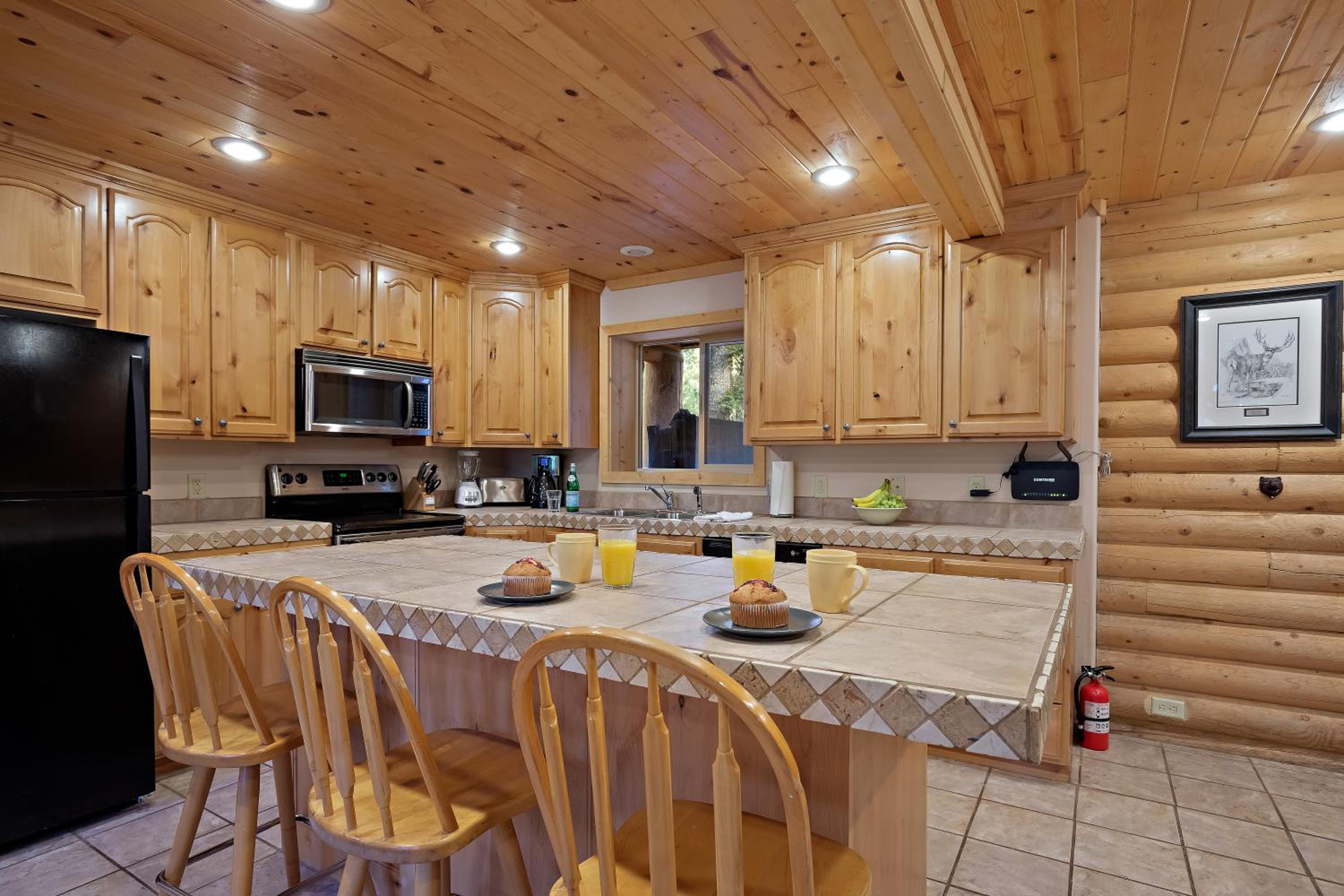 Lodgepole Lookout by KABINO Hot Tub Garage Foosball Fire Pit Theater Room U-Shaped Driveway
