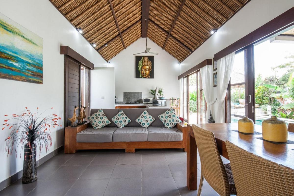 Villa Sunyi view 3