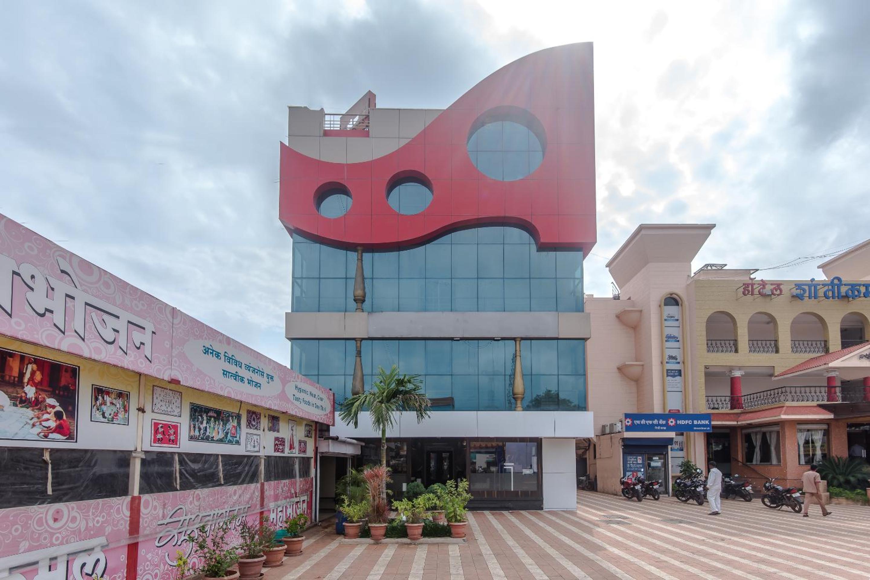 Shirdi Vacations - Hotel Sai Country Inn by Shantikamal - Property Image 1