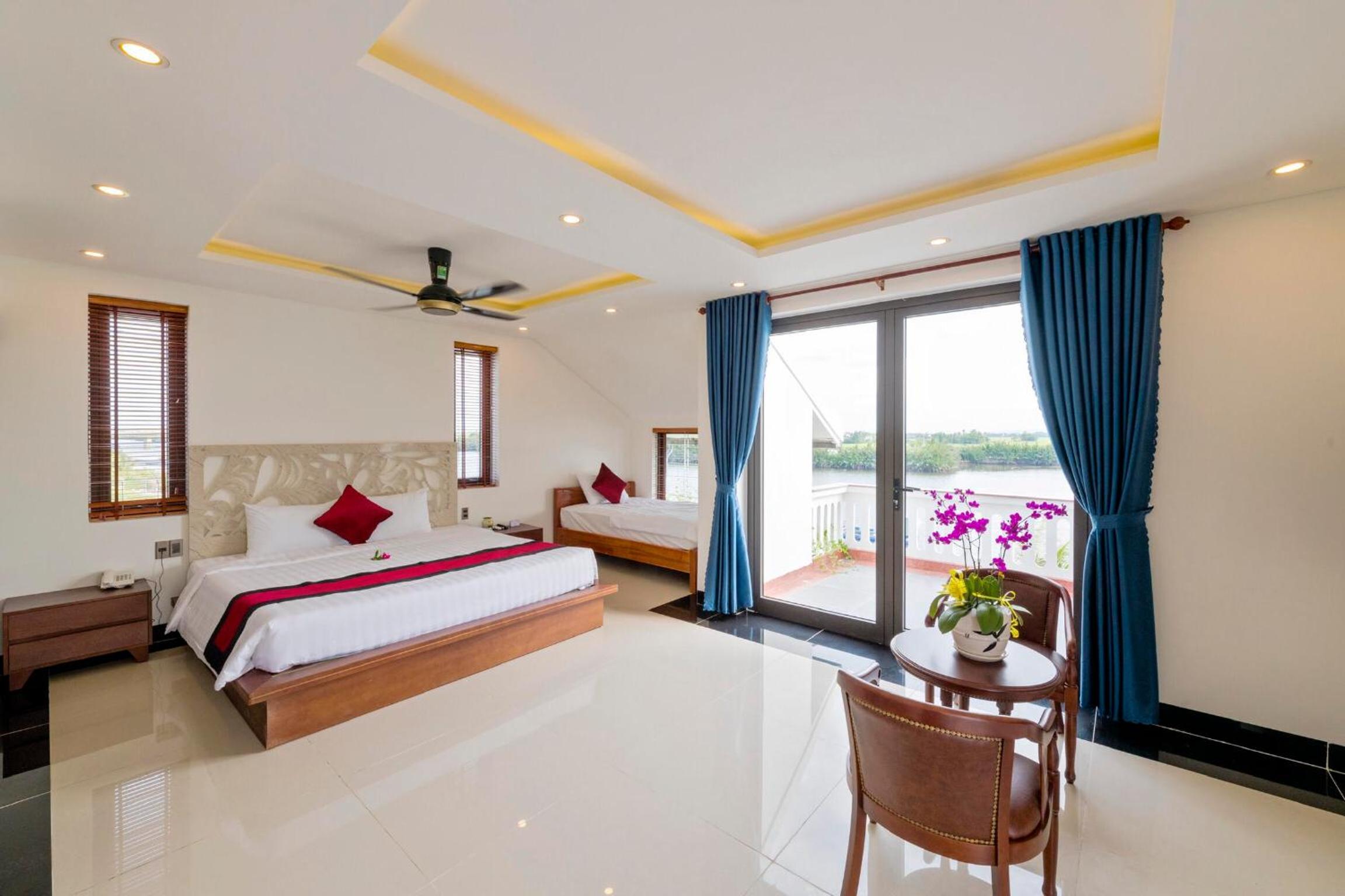 Phuc Hung Riverside Villa Hoi An