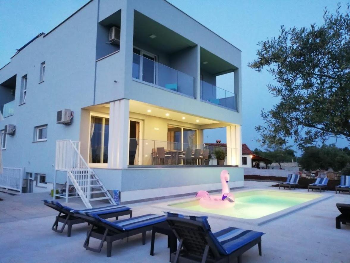 VILLA HORIZONT view 3